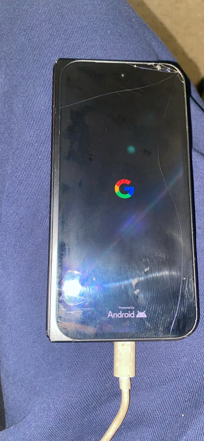 Google Pixel 10 Fold Smartphone (Locked) - photo 5