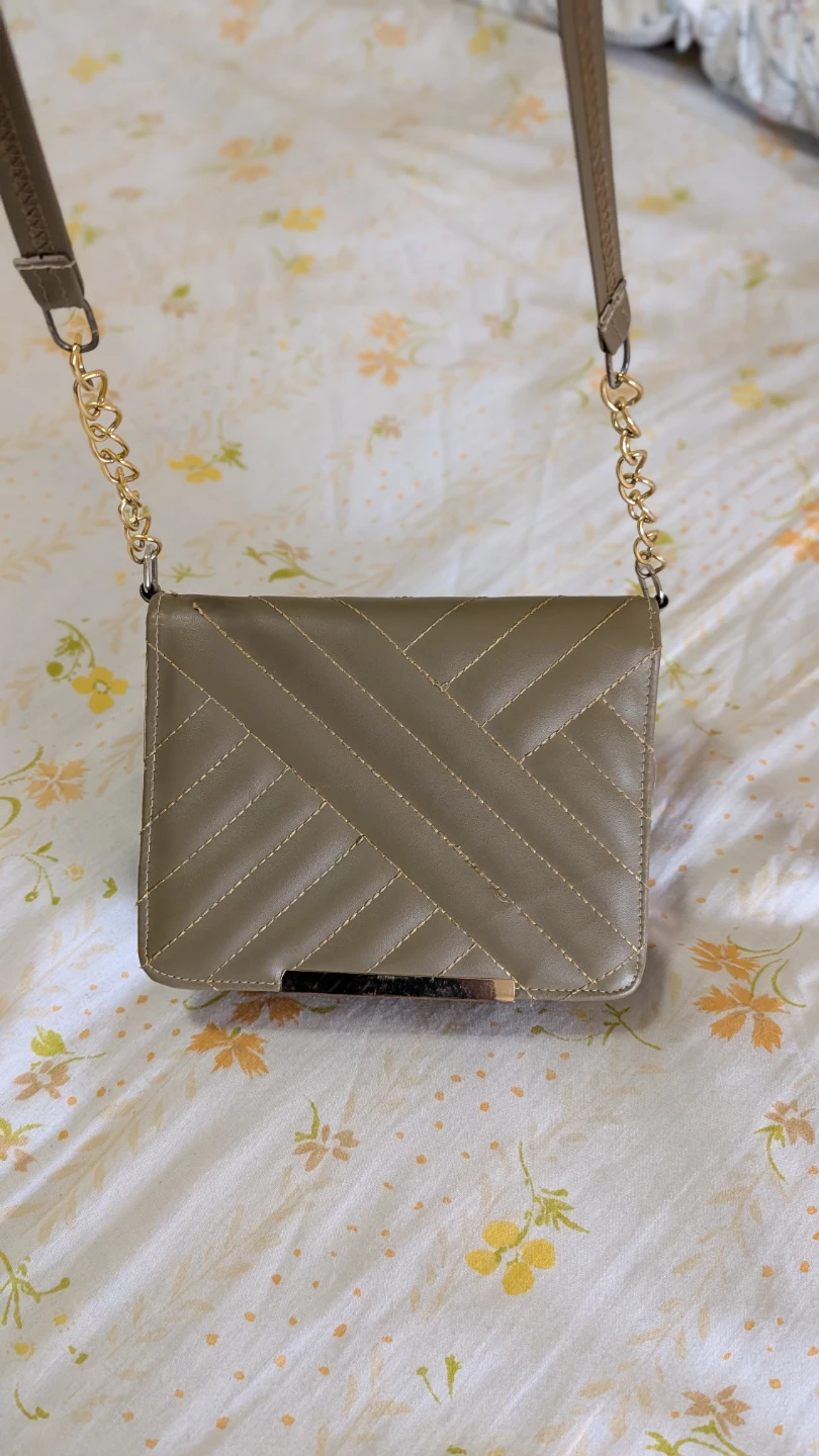 Quilted Crossbody Purse or sling bag. - photo 4
