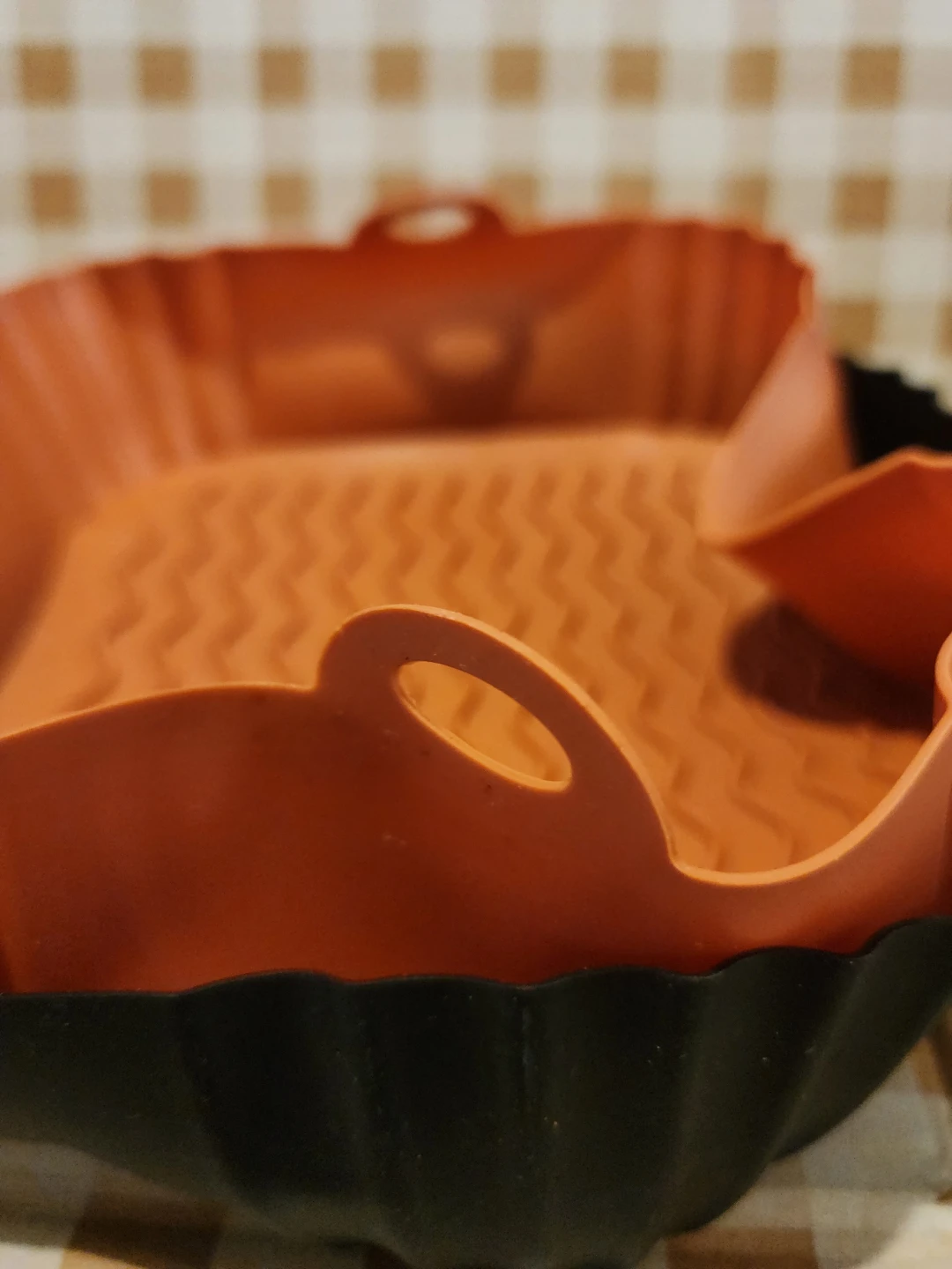 2 Air Fryer Silicone Liners (Black & Orange) - photo 3