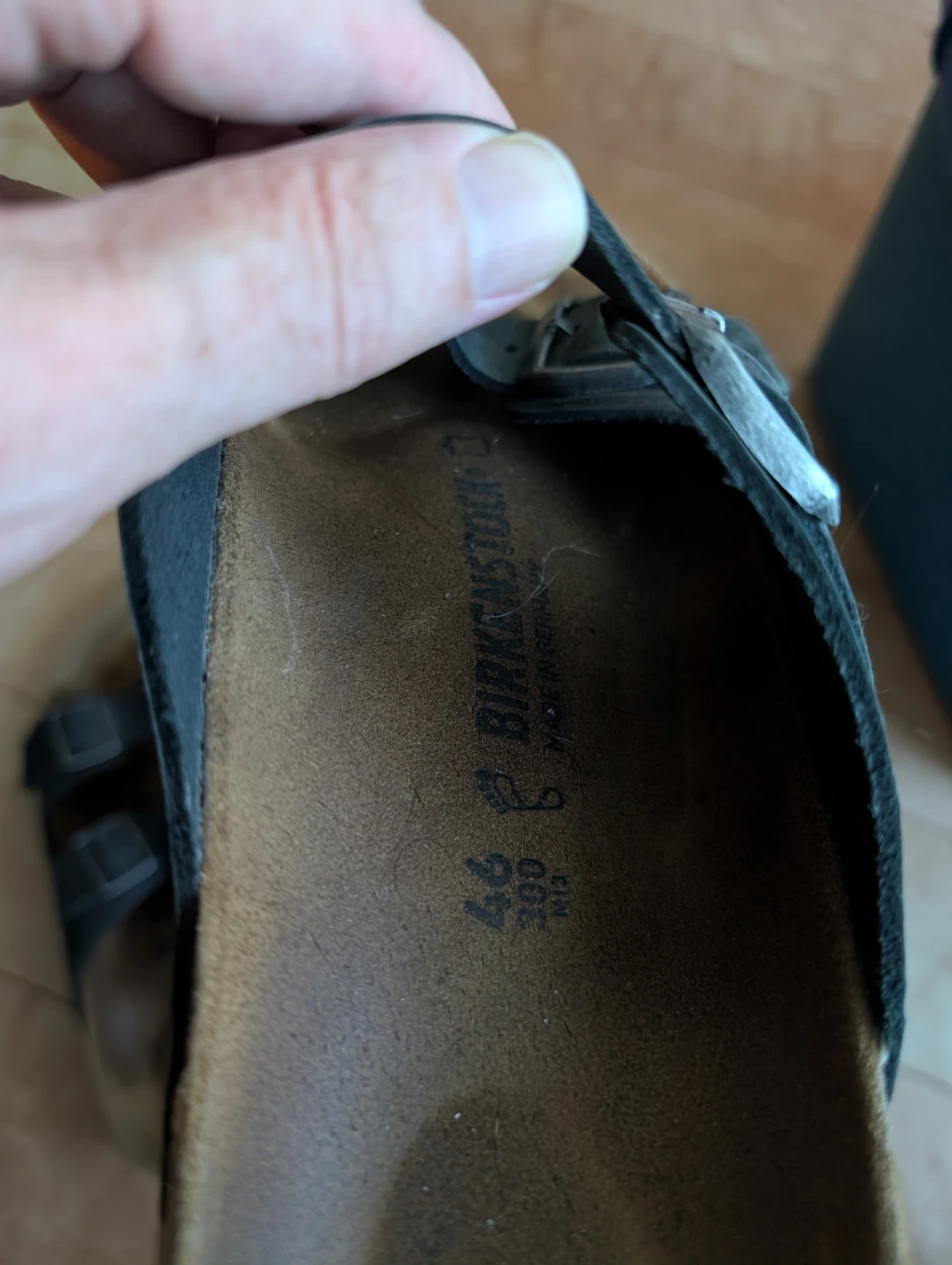 Birkenstock Arizona Sandals Black Leather Size 46 - photo 2