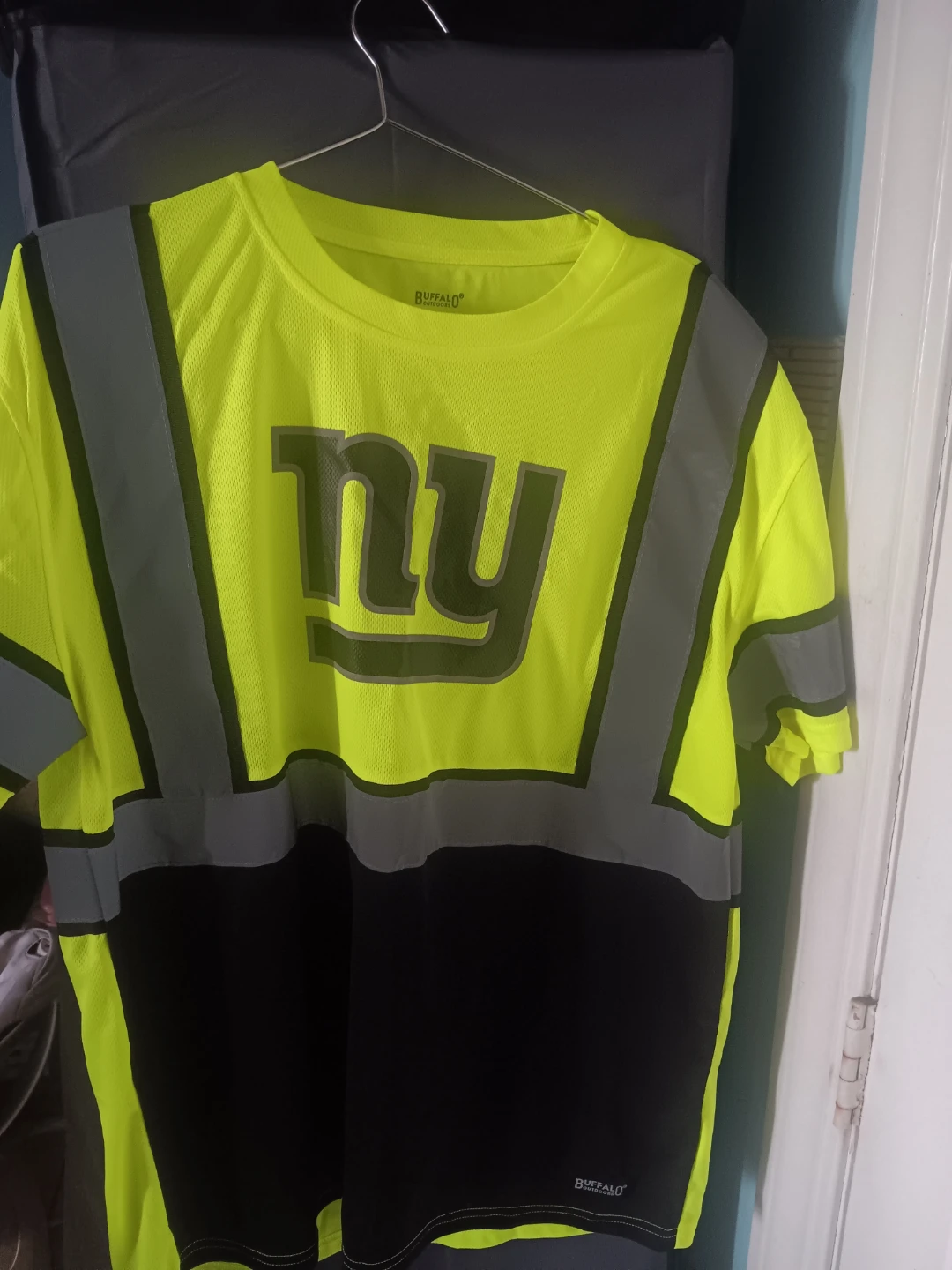 Buffalo Outdoors NY Giants Safety T-Shirt Size L