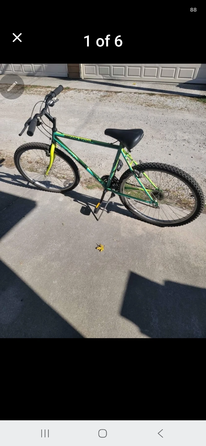 Schwinn Mirada Sport Mountain Bike .