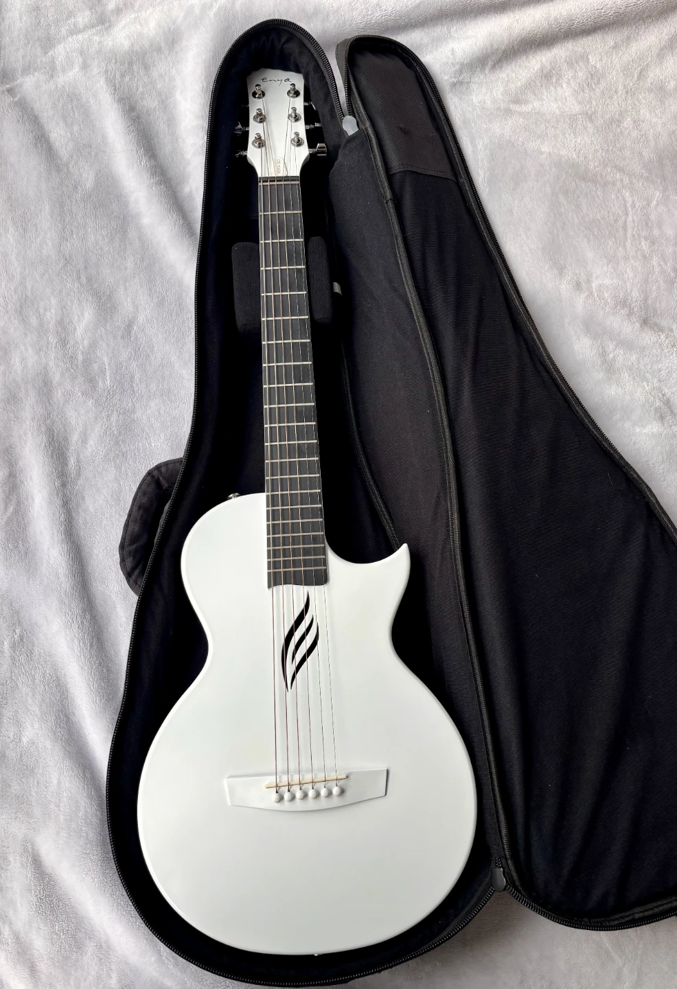 Enya Nova Go Carbon Fiber Acoustic Guitar