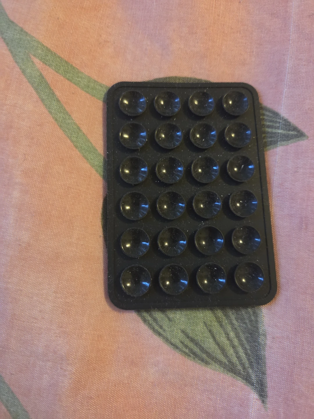 Black Non-Slip Grip Pad with 20 Suction Cups