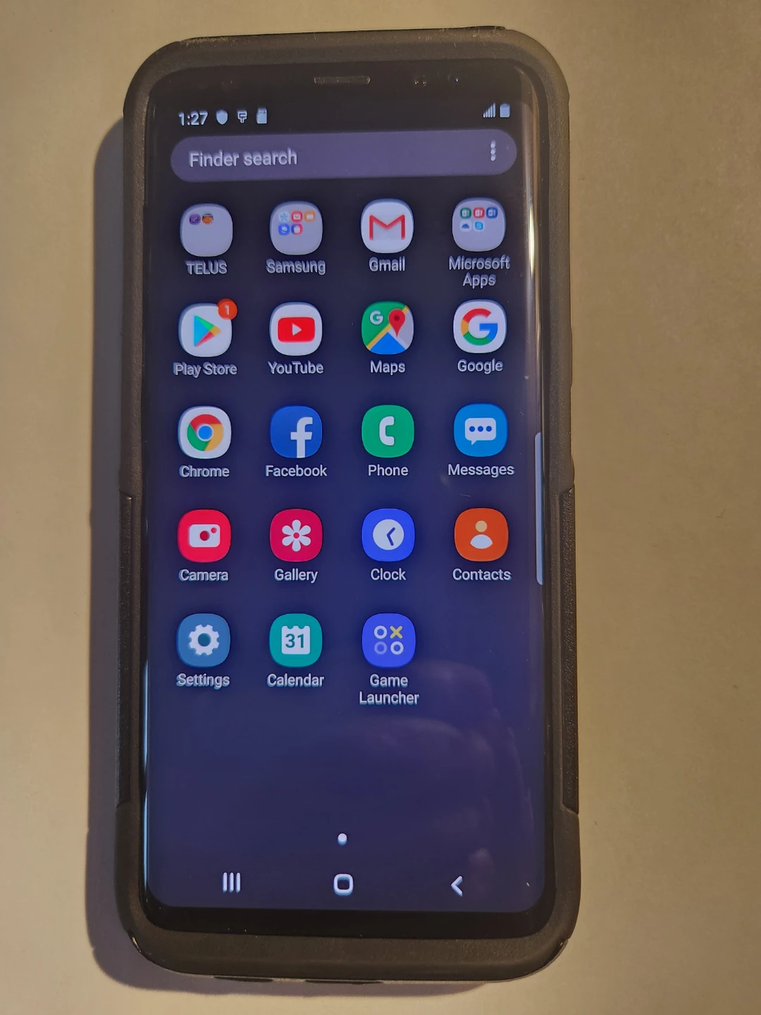 Samsung Galaxy s8 phone - photo 3