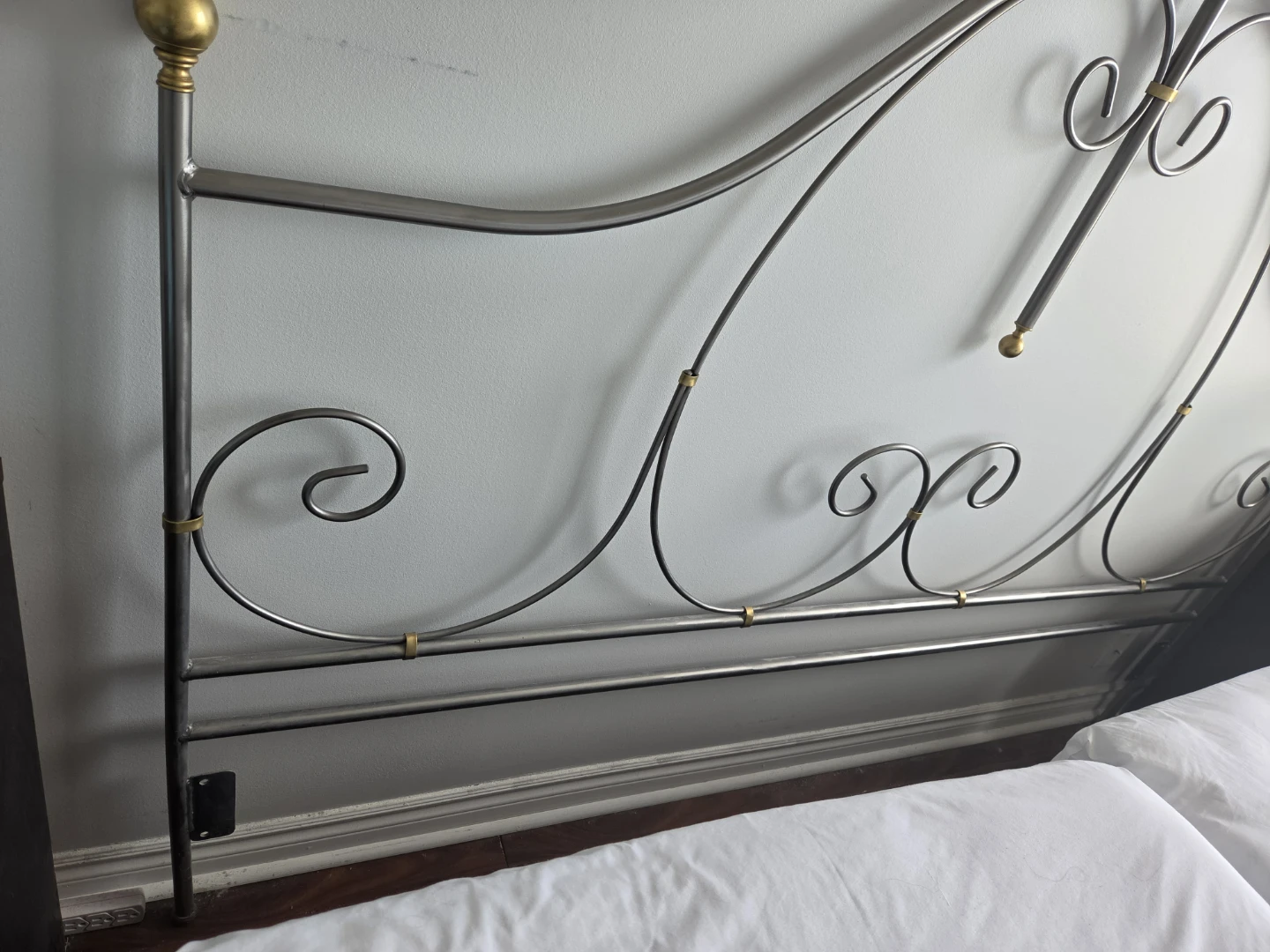 Metal Headboard with Scroll Design - photo 3
