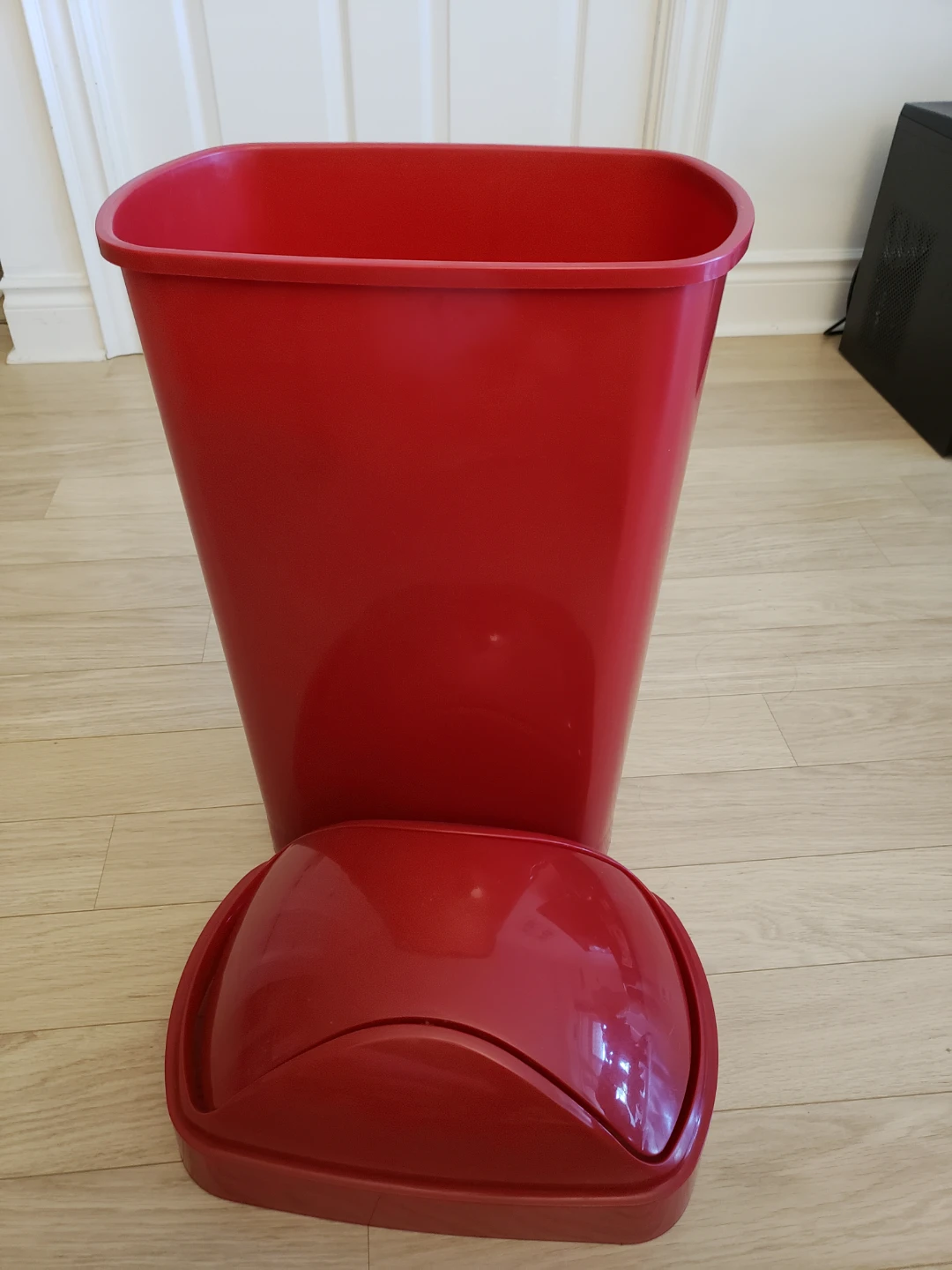 Umbra Trash Can (10 Gallon / 38L) - photo 3