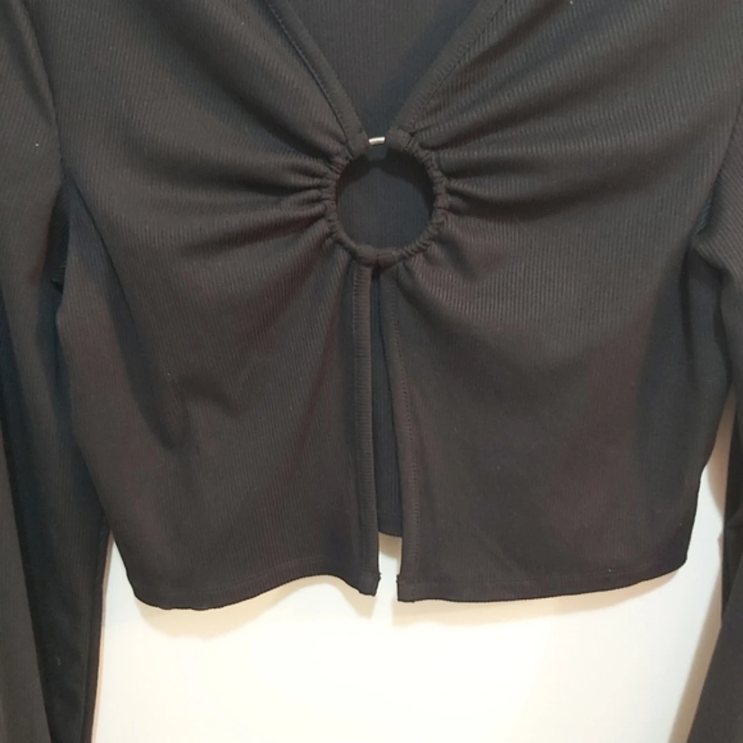 Complete Y2K outfit - skirt, top, sunglasses - photo 4