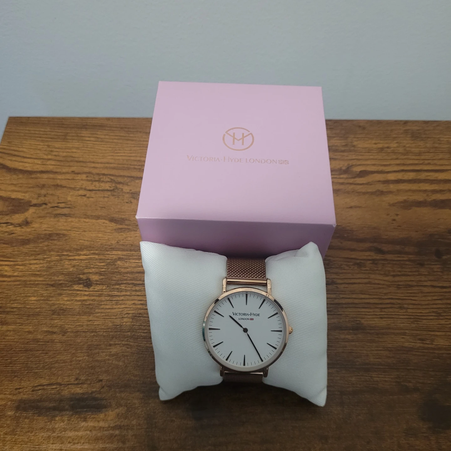 Victoria Hyde London Rose Gold Mesh Watch - photo 2