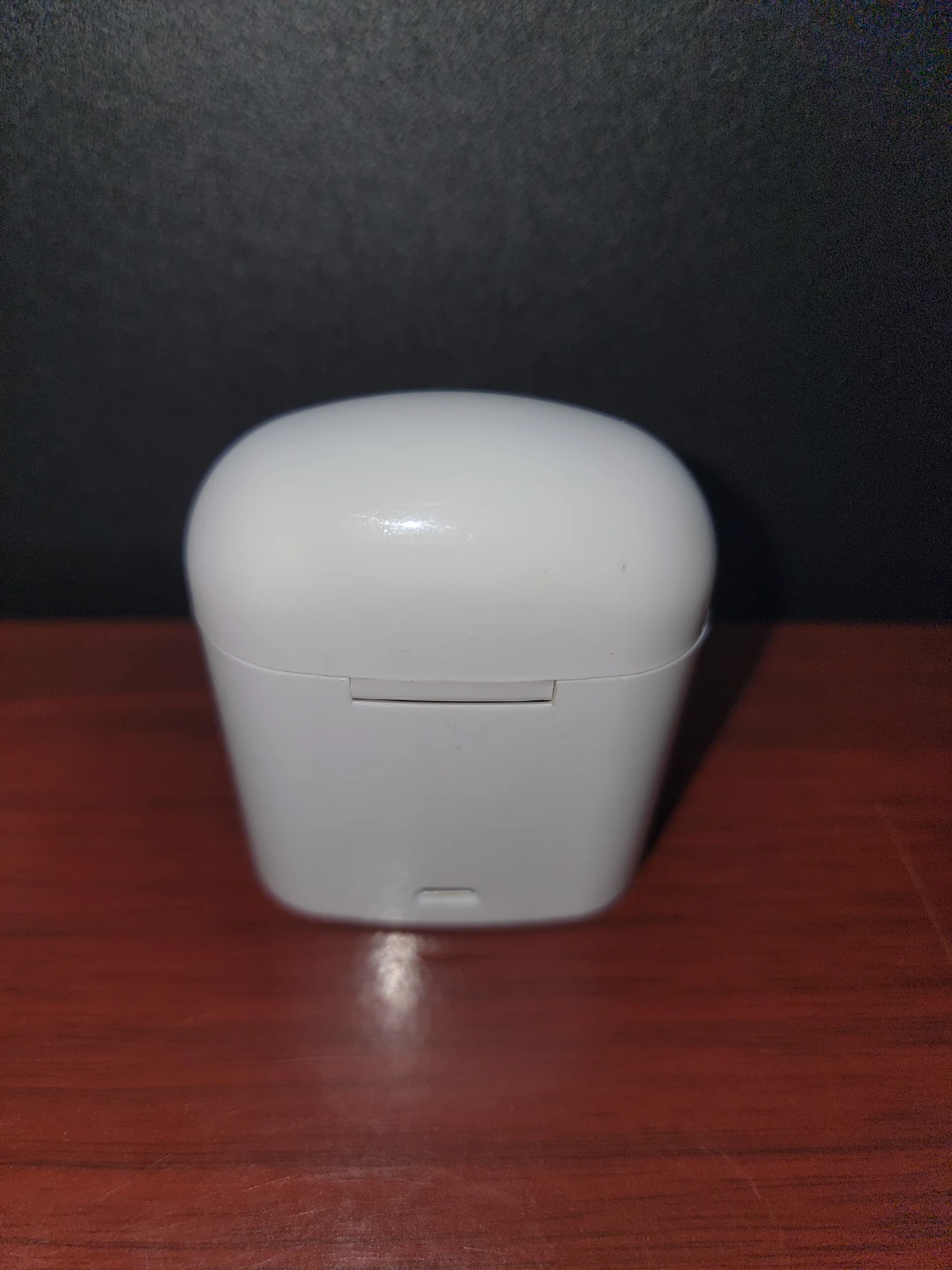 White Wireless Earbuds with Charging Case - photo 2