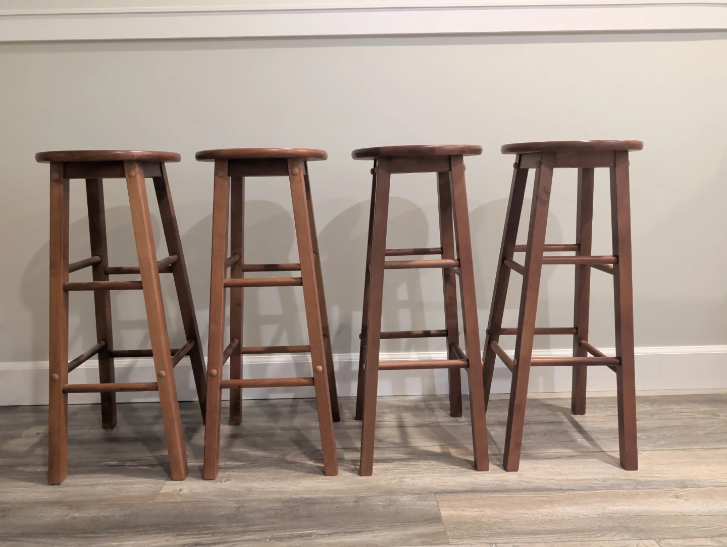 Set of 4 Wooden Bar Stools - photo 2