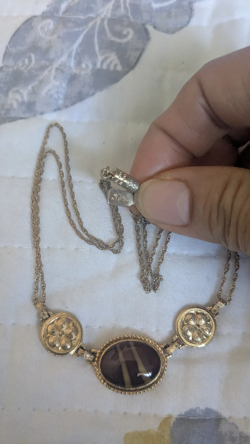 Gold Tone Necklace with Oval Stone - photo 2