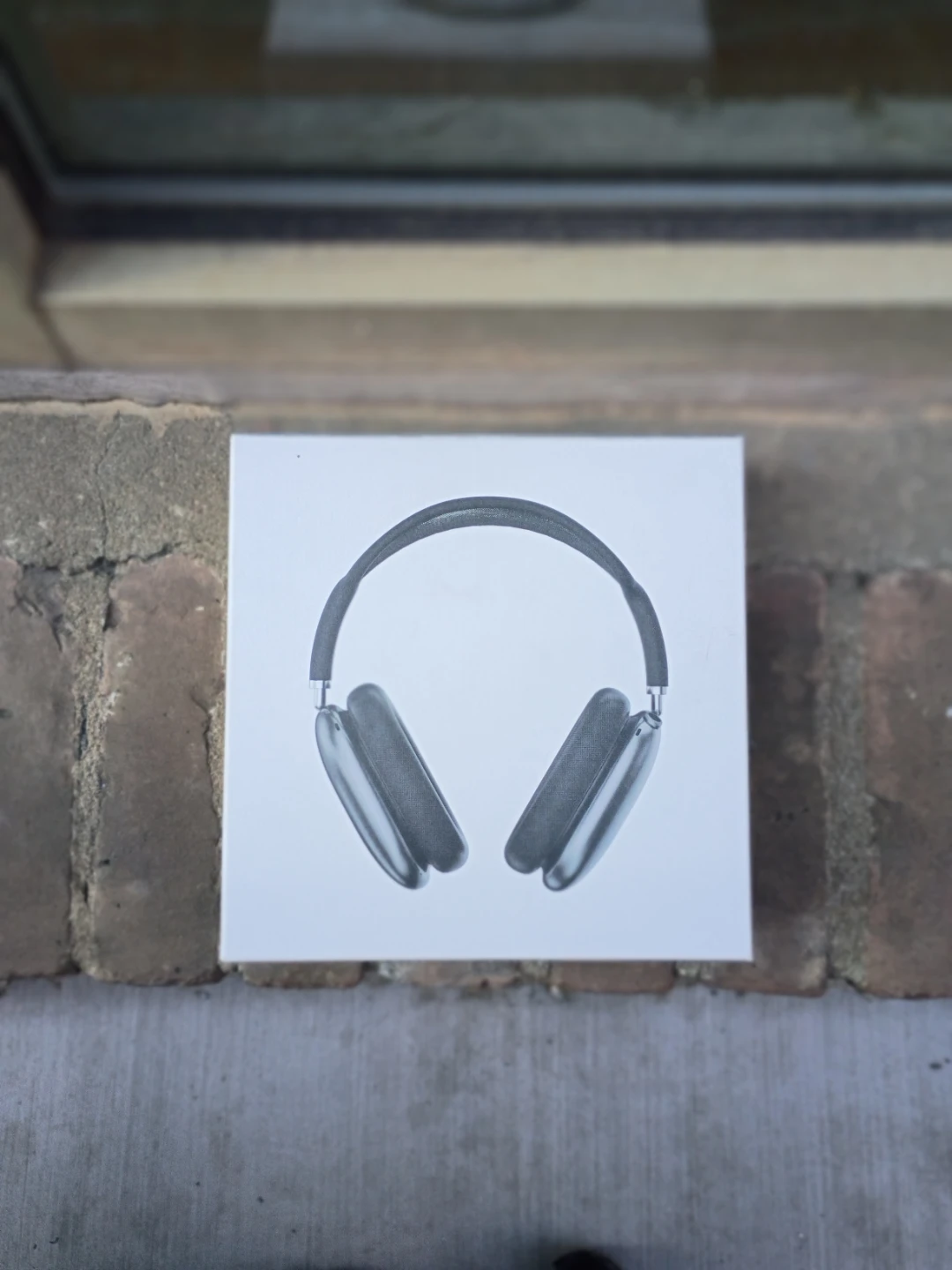 Wireless Over ear Headphones Max with Smart Case