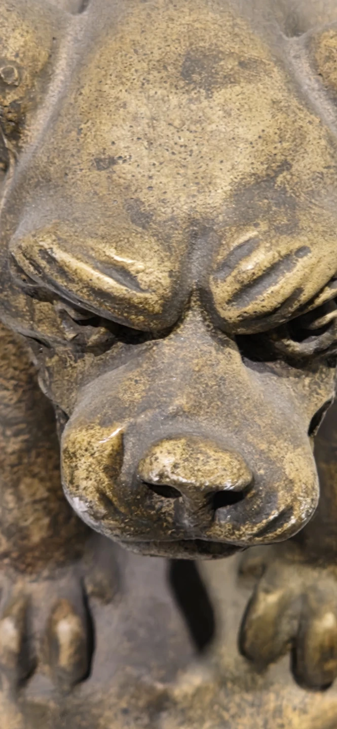 Gargoyle Statue - photo 2