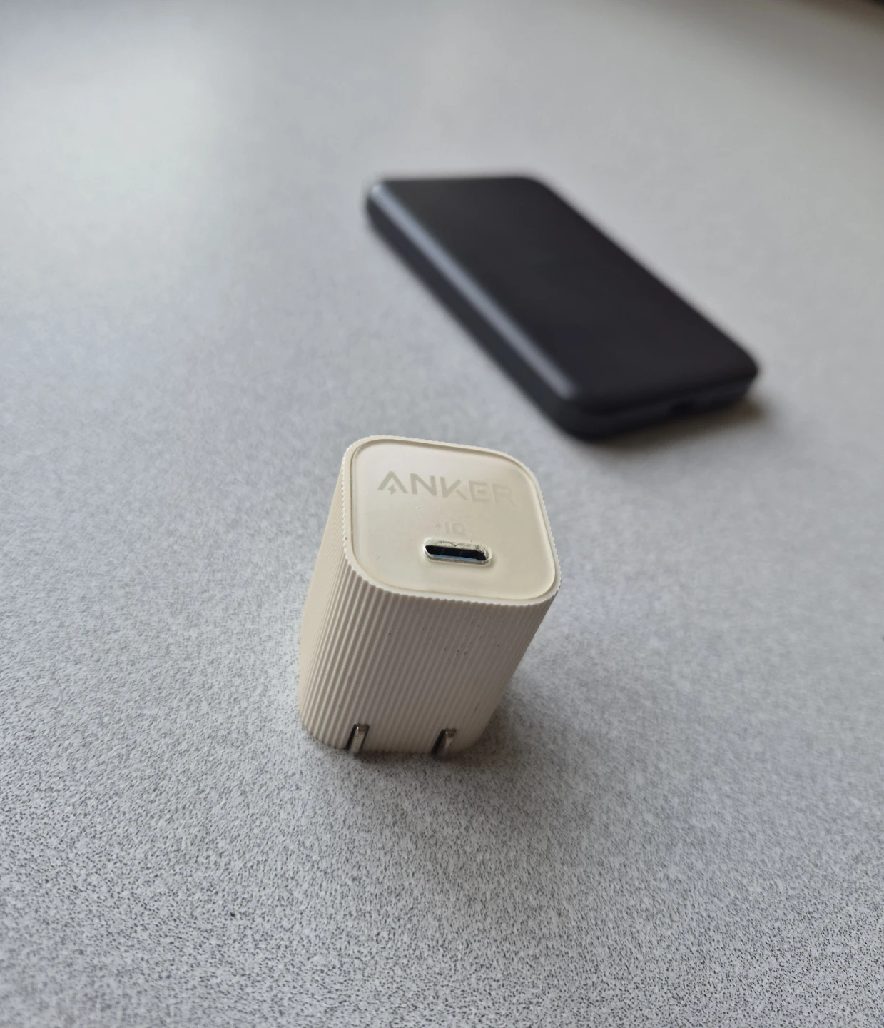 Anker Magnetic Power Bank and Charger - photo 2