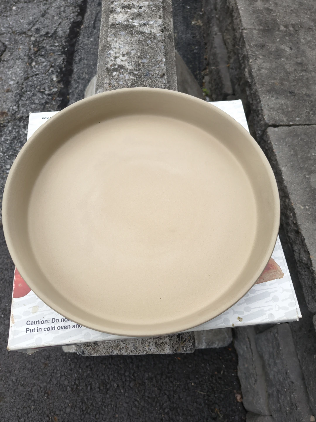Deep dish pizza 🍕 stone 12 inch round 1 3/4 inch deep - photo 2
