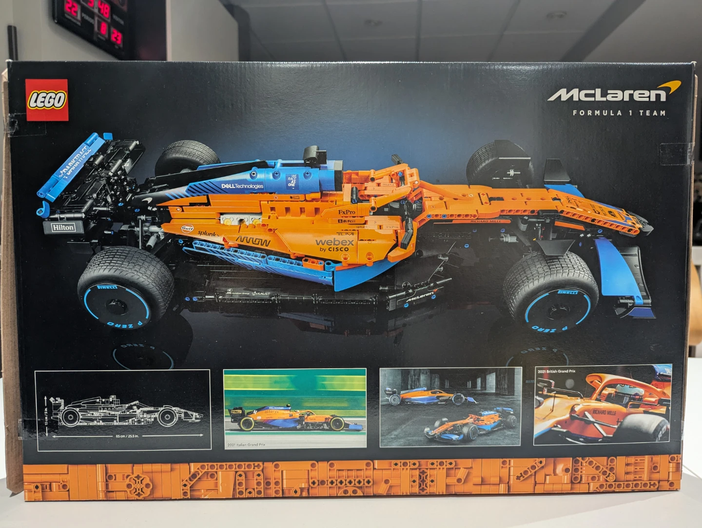 LEGO Technic McLaren Formula 1 Race Car - photo 4
