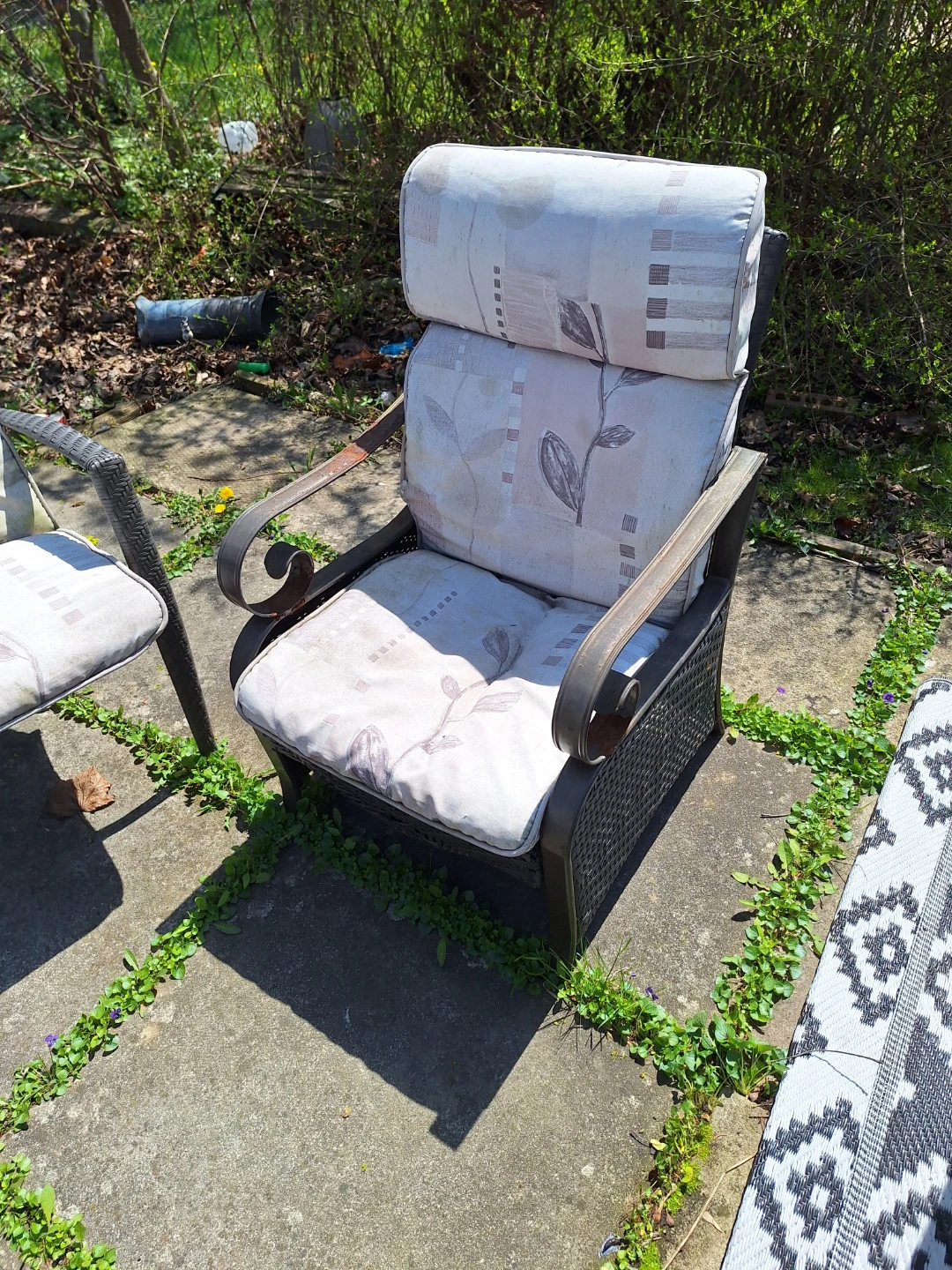 Wicker & Metal High-Back Patio Chair ⚽
