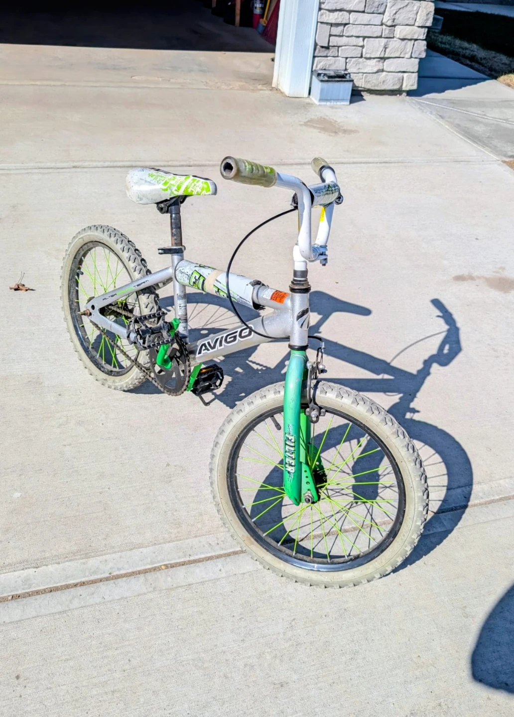 Avigo 18-Inch BMX Kids Bike