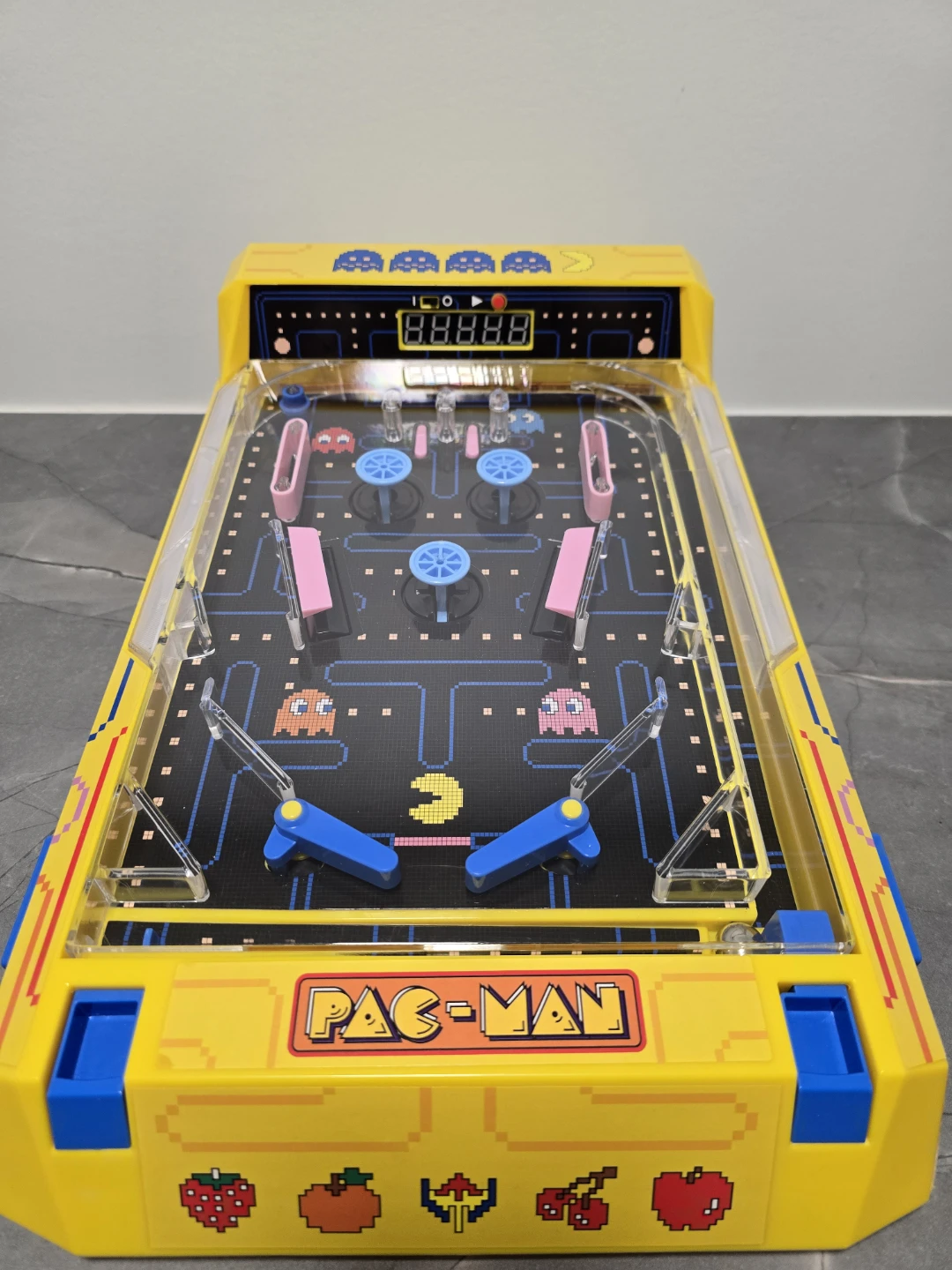 Pac-Man Mini Pinball Machine.