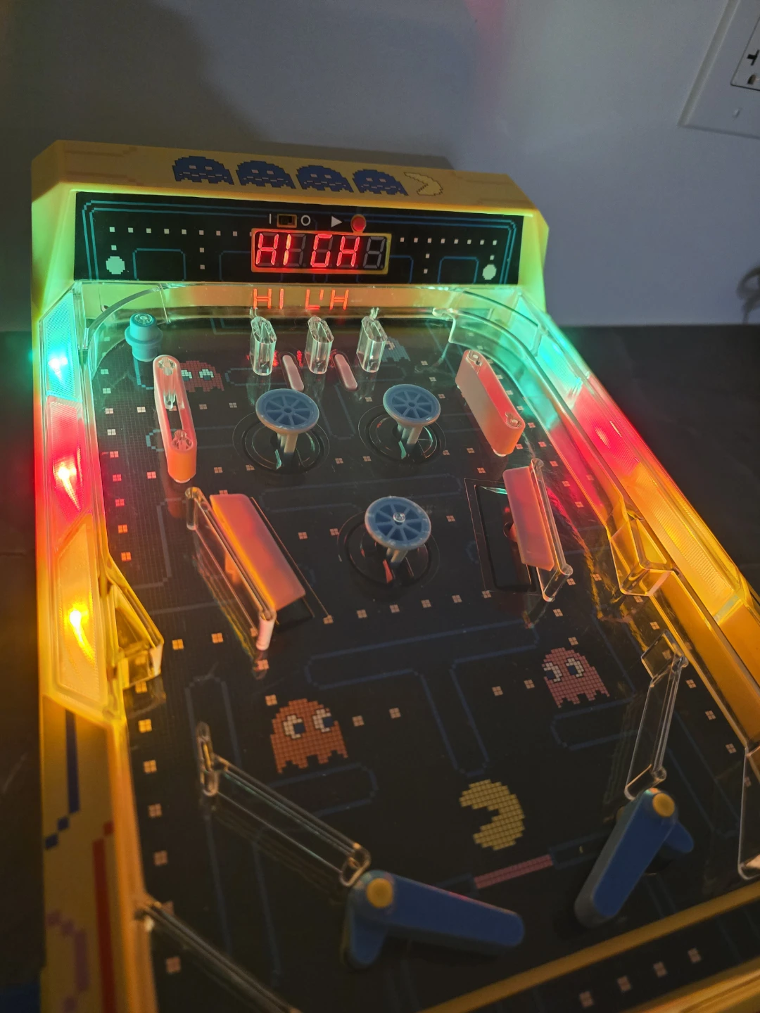Pac-Man Mini Pinball Machine. - photo 3