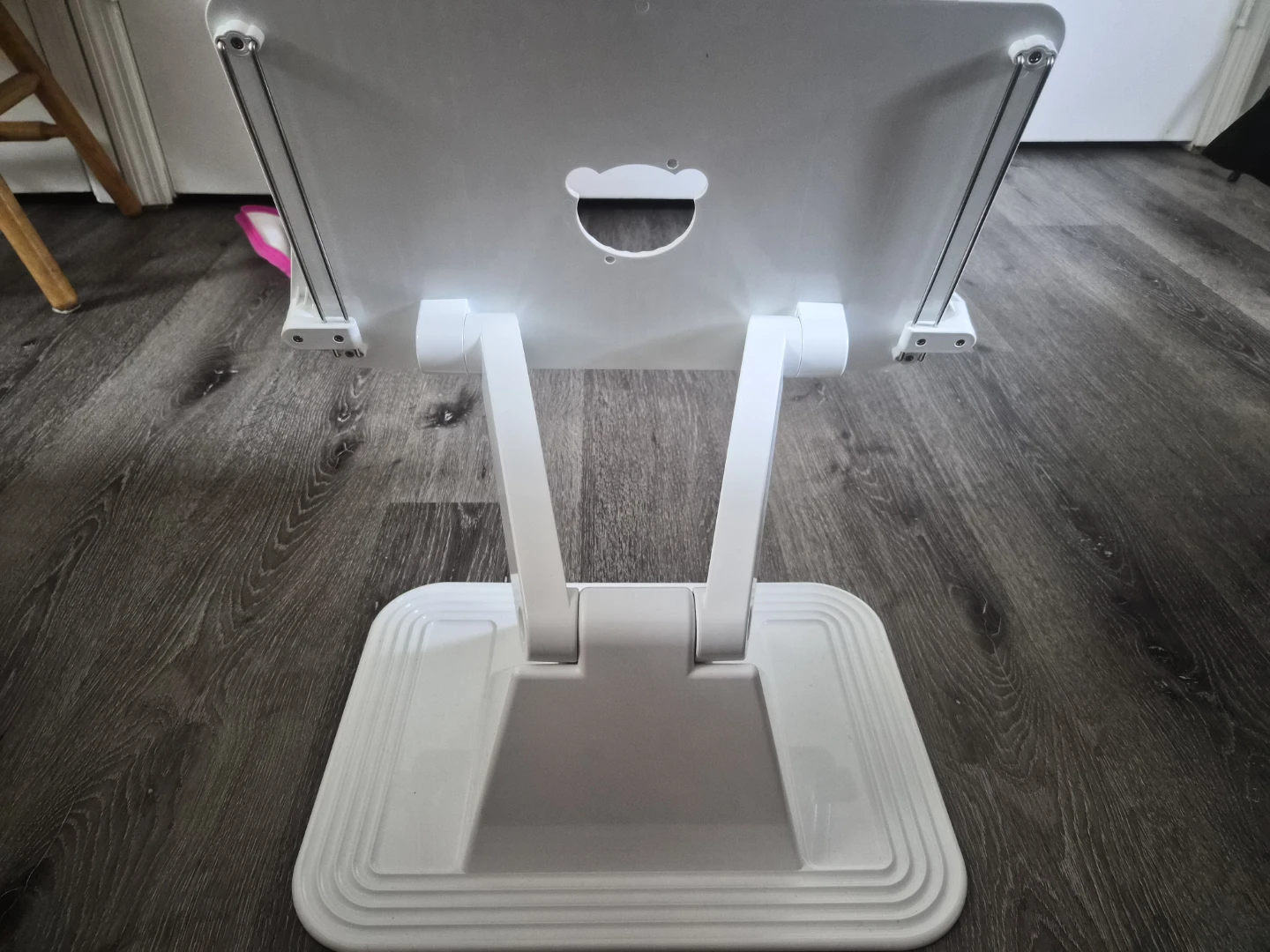 Adjustable Kids Reading Stand / Book & Tablet Holder (Like New) - photo 3