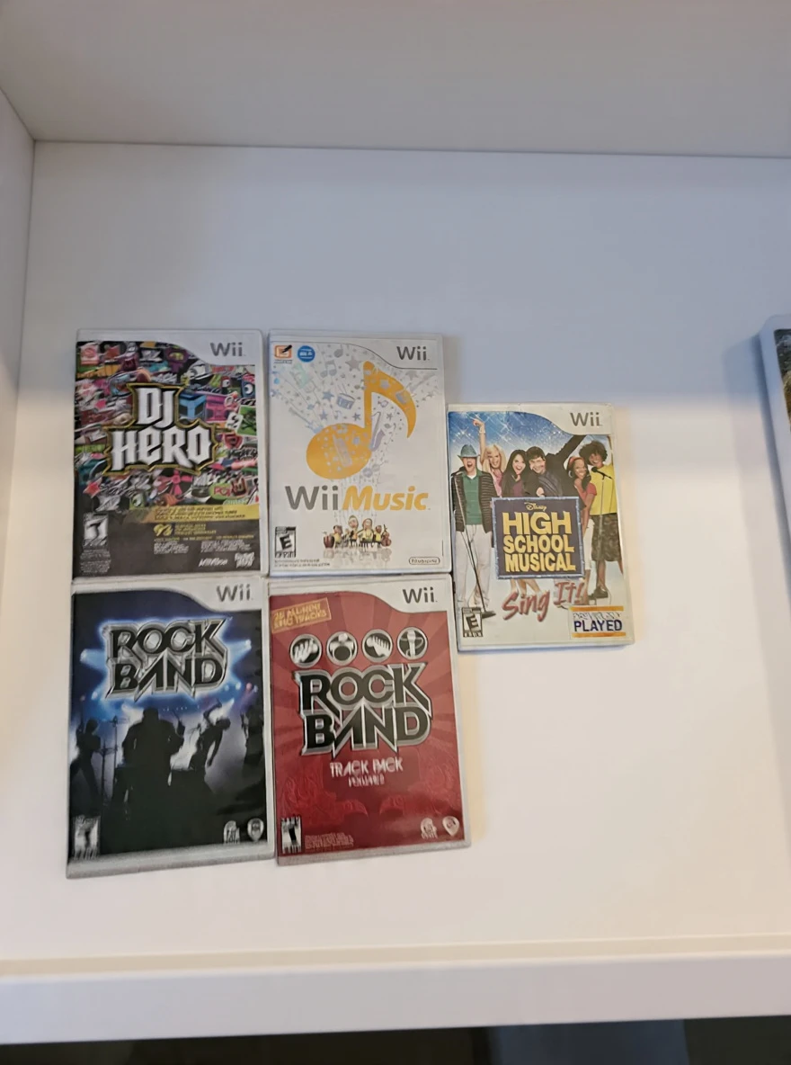 Nintendo Wii Rockband Bundle - photo 2
