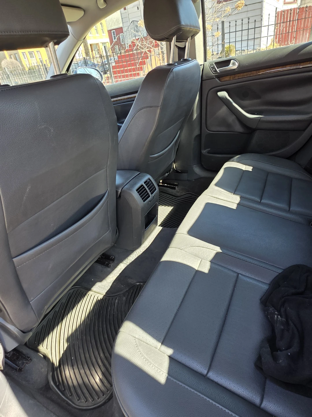 Dark Blue Volkswagen Jetta 2.5 Sedan - photo 3