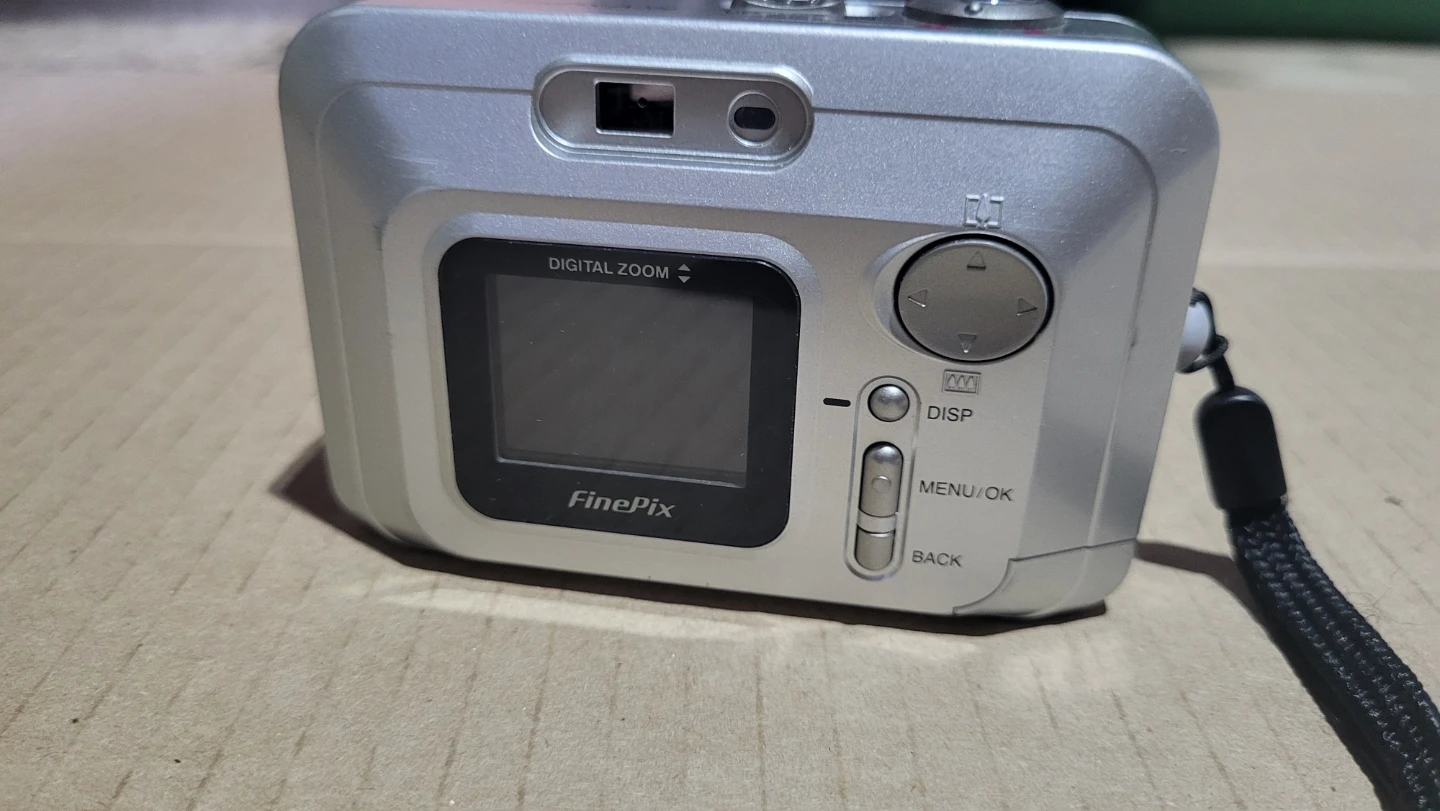 Fujifilm FinePix A200 Digital Camera - photo 5