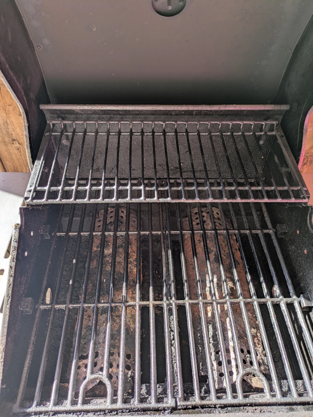 BBQ + Propane tank + Accessories + Cover - photo 4