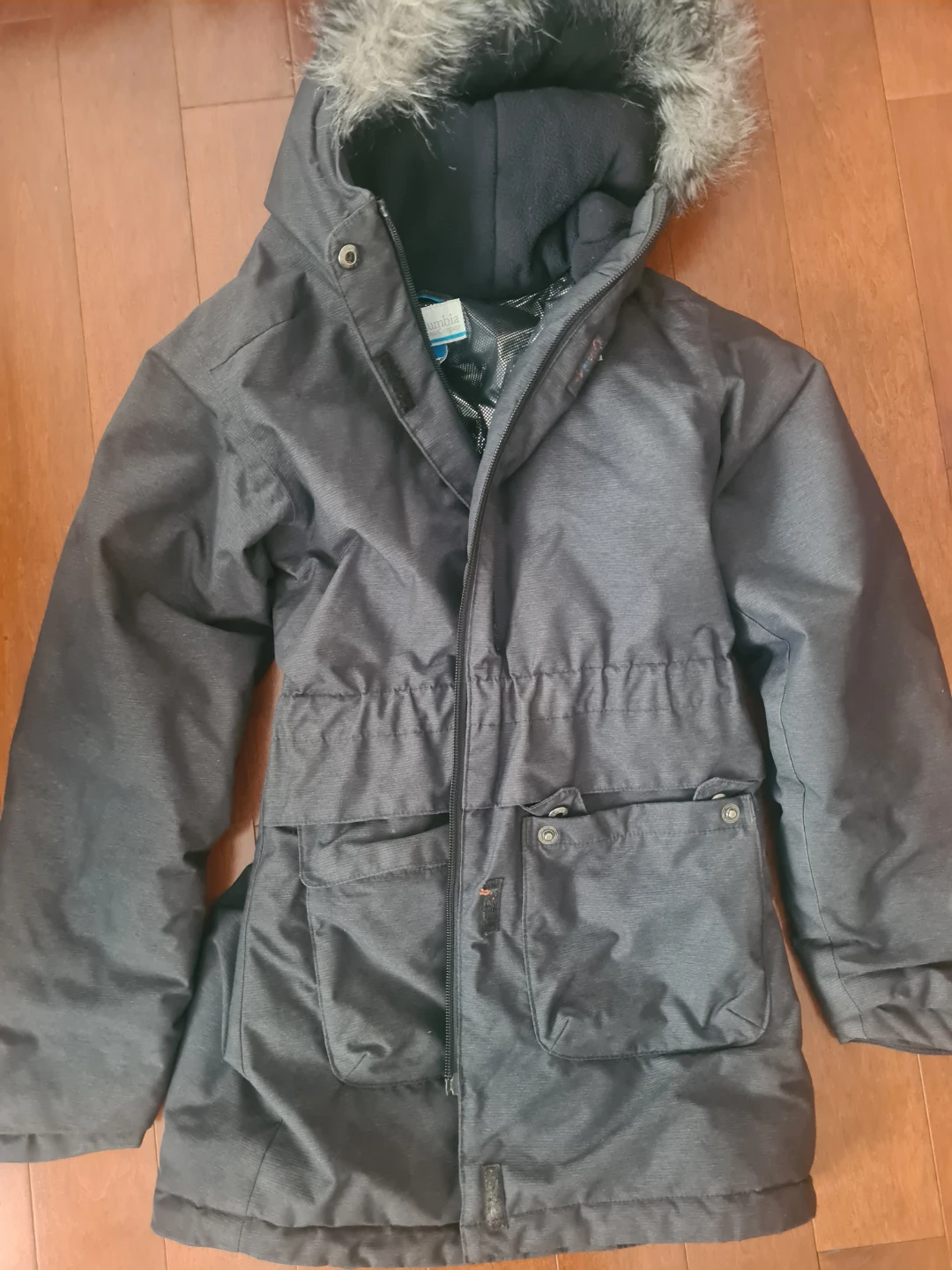 Columbia Winter Jacket with Faux Fur Hood - photo 2