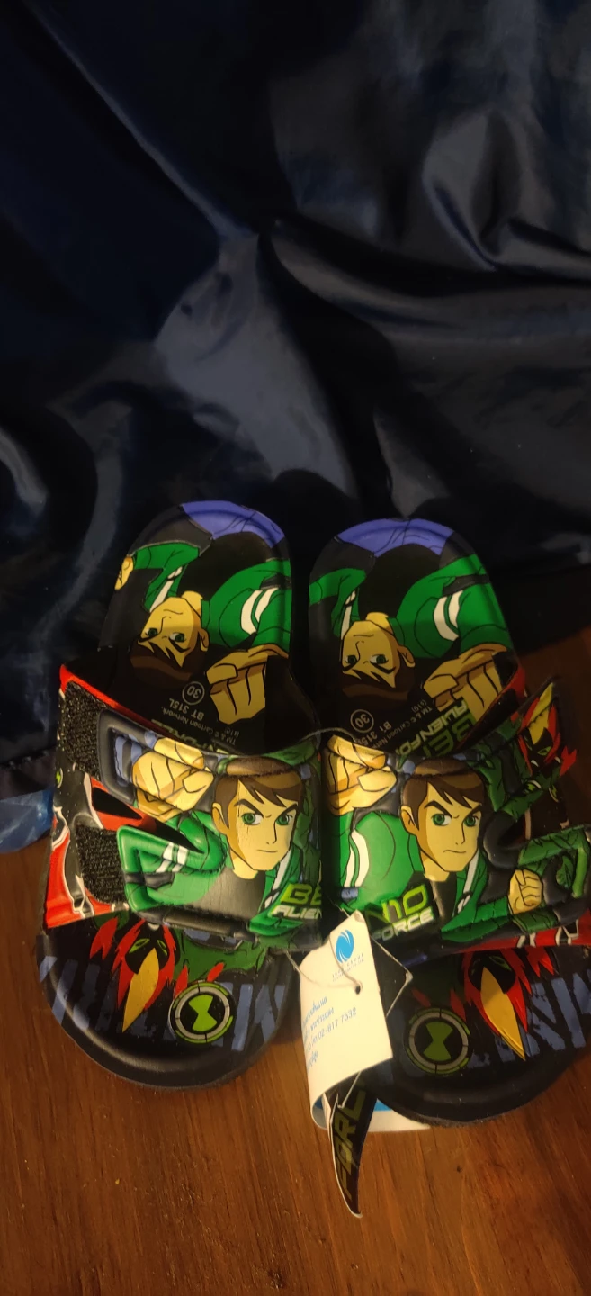 Ben 10 Alien Force Sandals Size 9 - photo 2