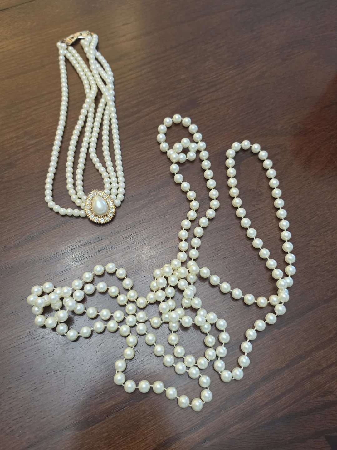 Set of Two Faux Pearl Necklaces ⚽️ - photo 4