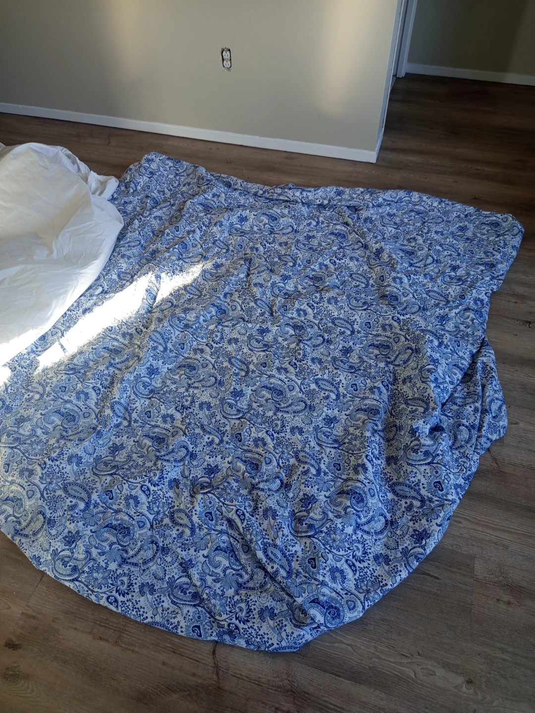 IKEA Bedding Set (Blanket, Sheet & 2 Pillowcases) – $10