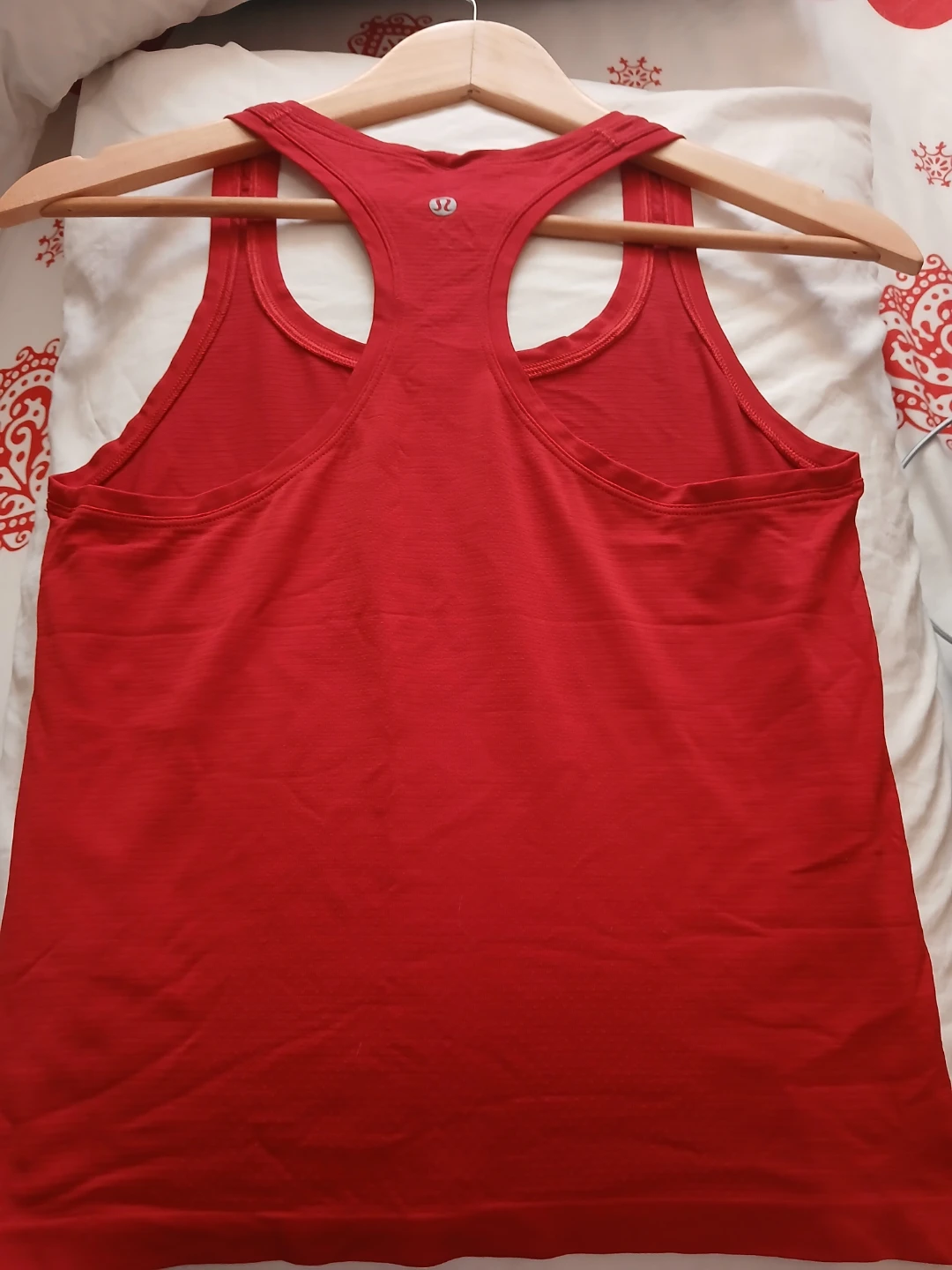 Lululemon Red Tank Top - photo 2