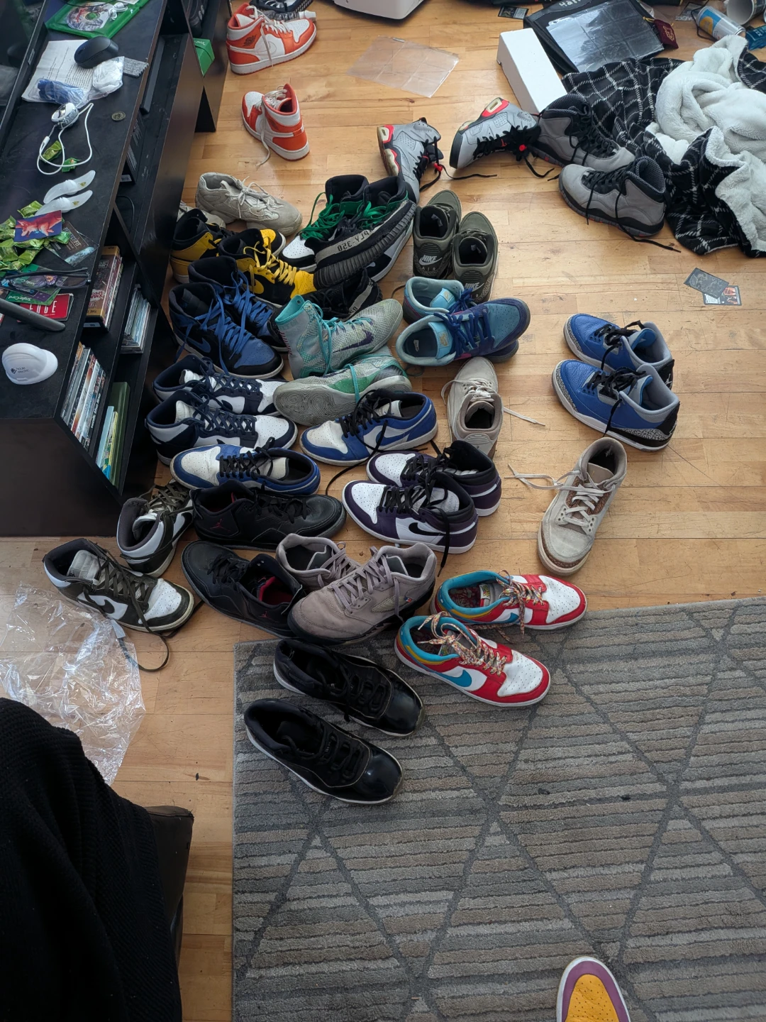 Jordans size 10-12