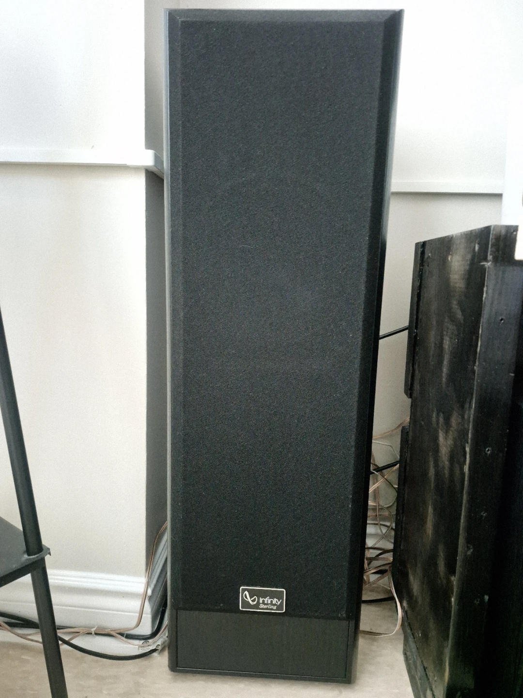 Infinity Reference Series Floorstanding Speakers