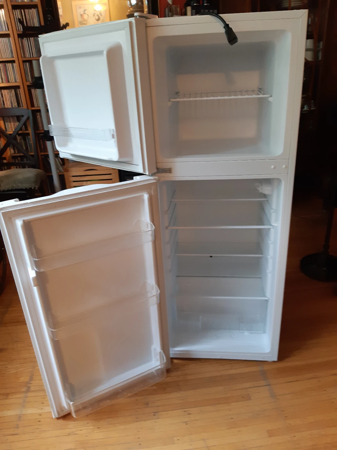 Marathon Refrigerator with Freezer MCR49W - photo 2