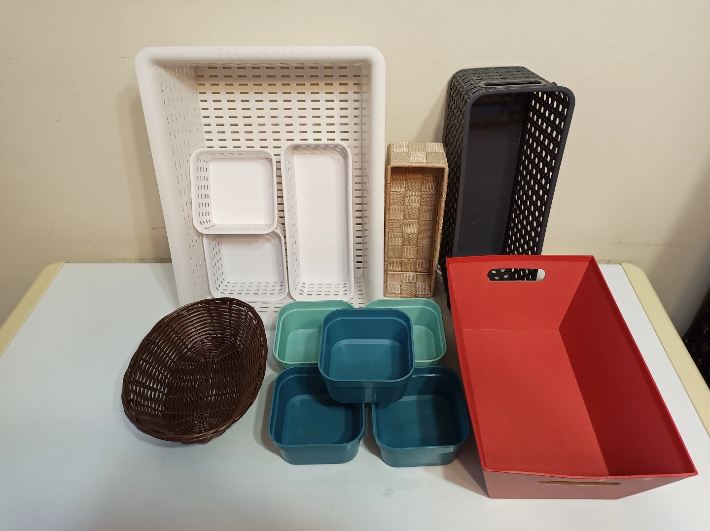 Assorted Storage Baskets and Containers ⚽