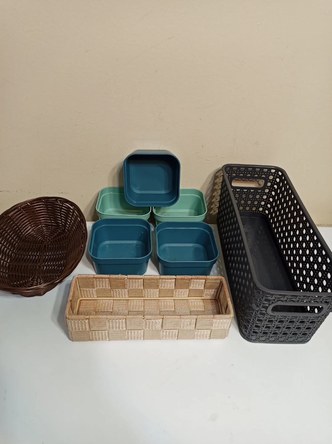 Assorted Storage Baskets and Containers ⚽ - photo 3