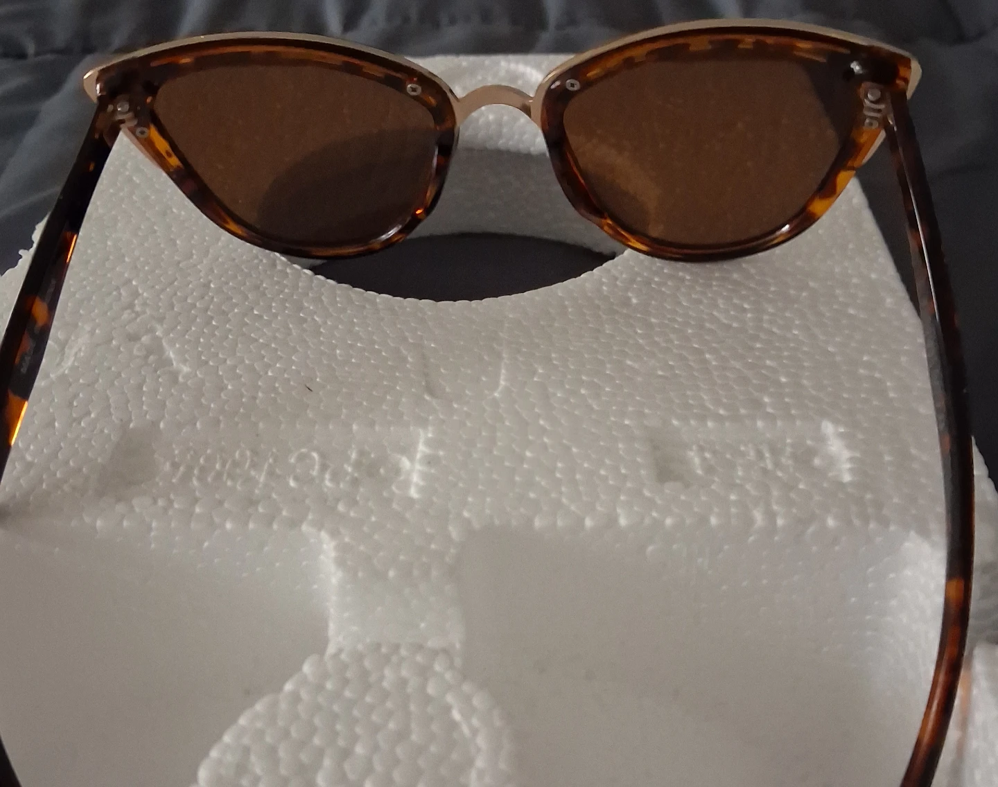 Cat-eye Sunglasses - Tortoiseshell Pattern - photo 2