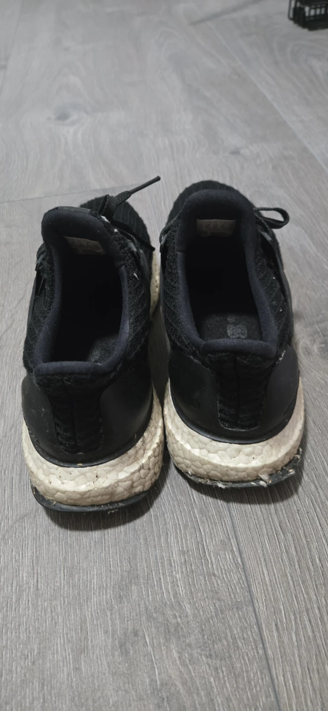 Adidas Ultra boost Size 7  Runners - photo 3