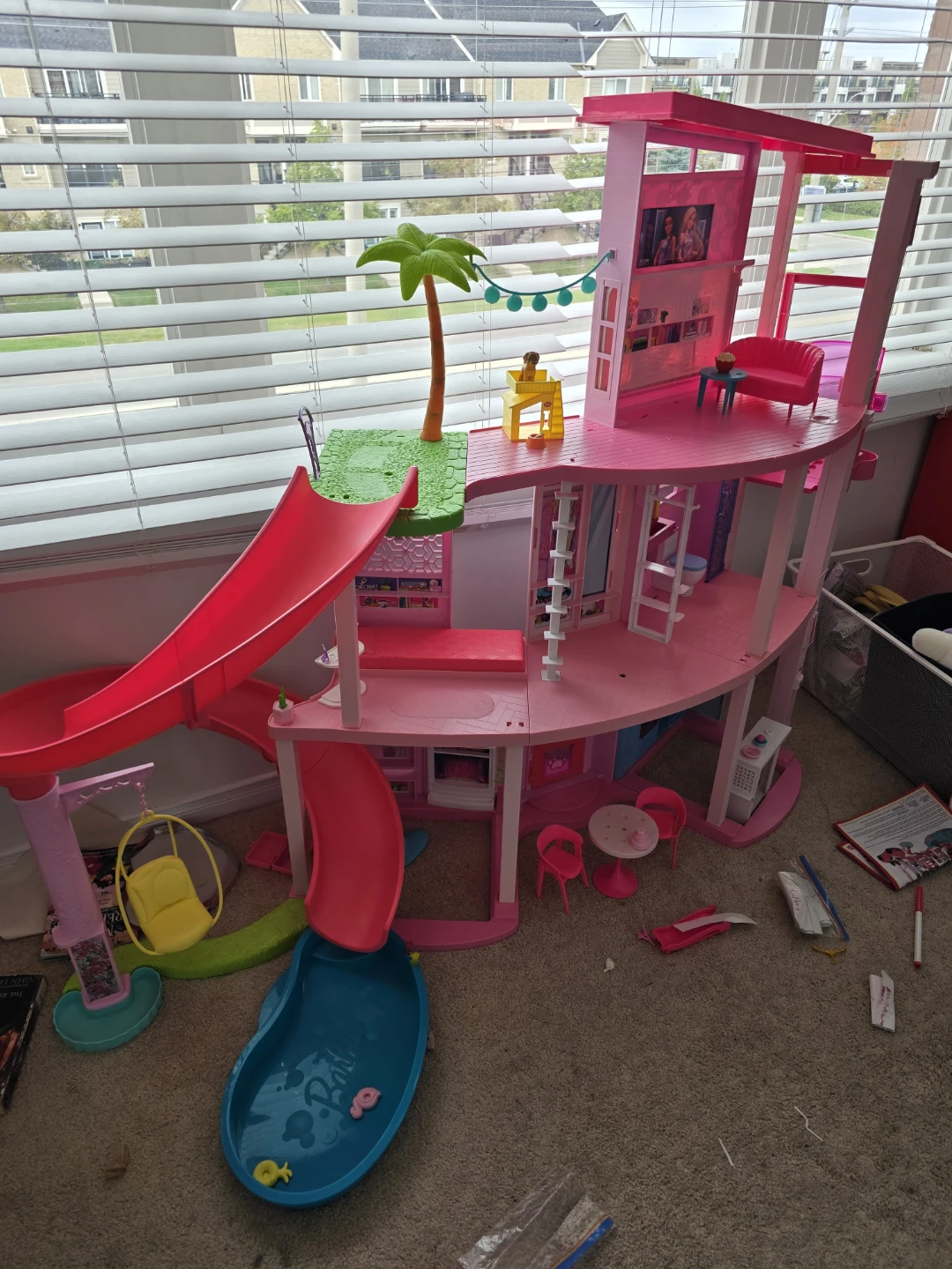 Barbie Dreamhouse Playset - photo 2