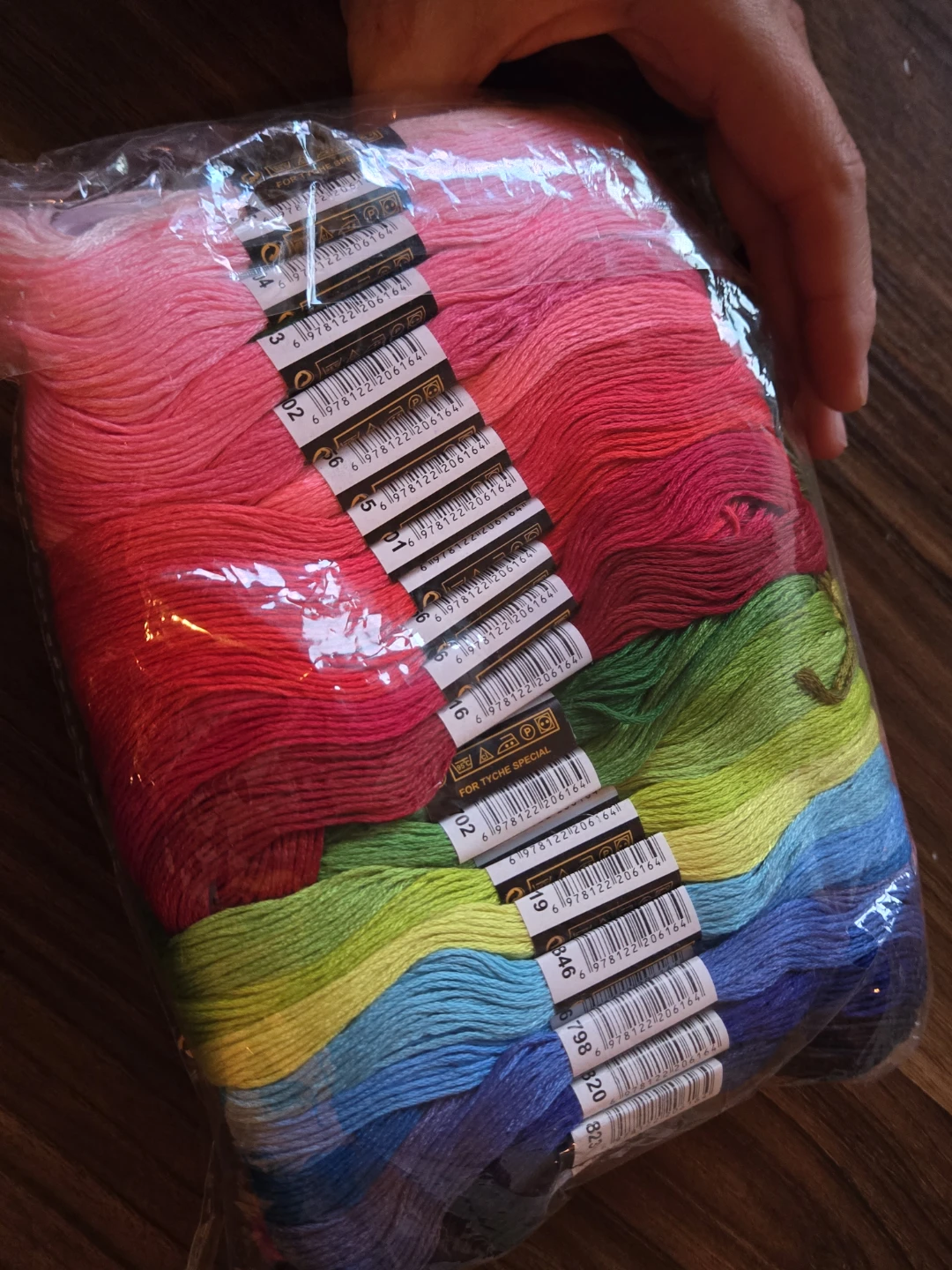 100 ct. Embroidery Floss for Sewing and Crafting