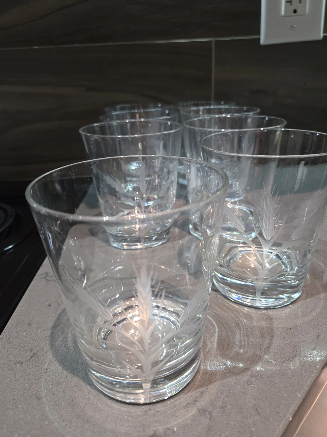 Set of 8 Clear Glasses with Wheat Etching