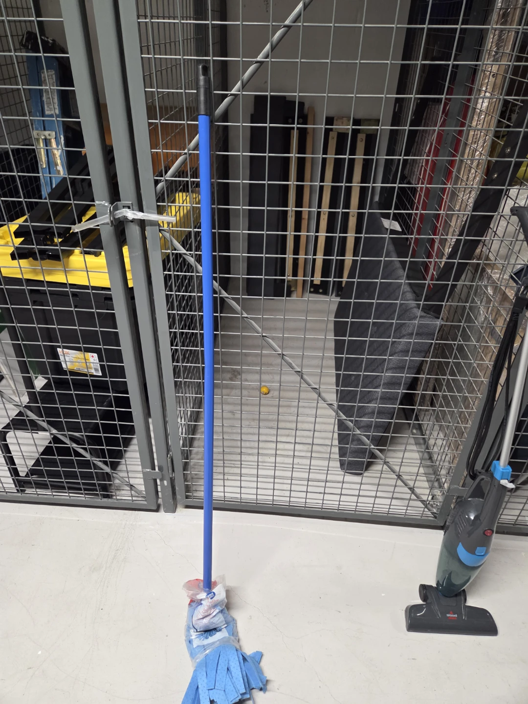 Blue Mop with Telescopic Handle - photo 3