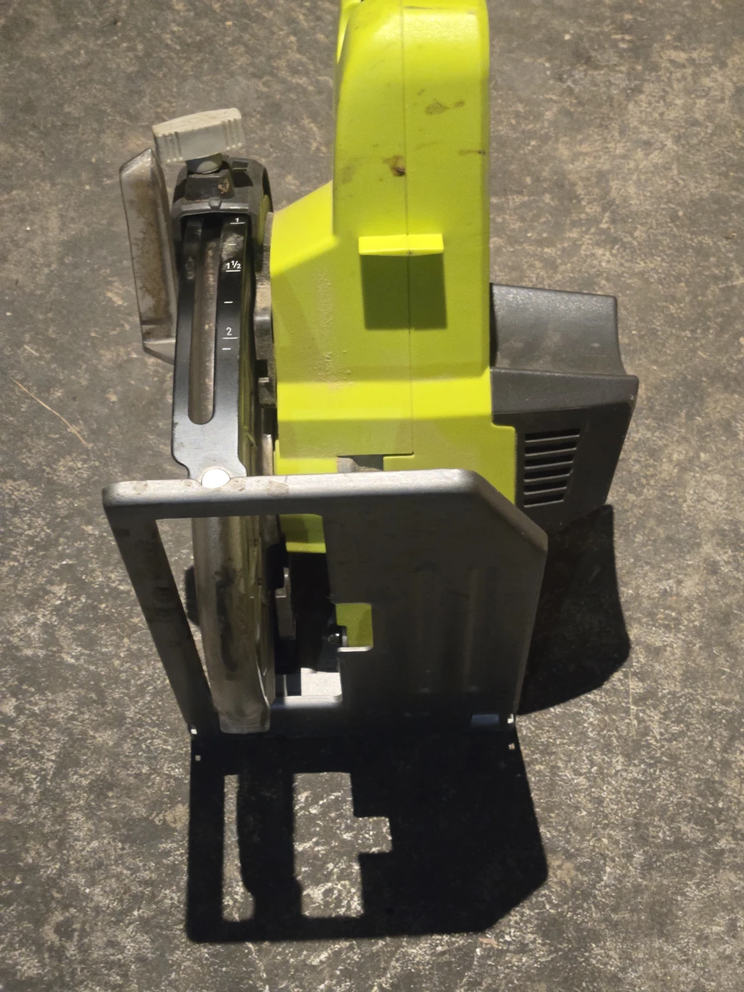 Ryobi Cordless Circular Saw - photo 4