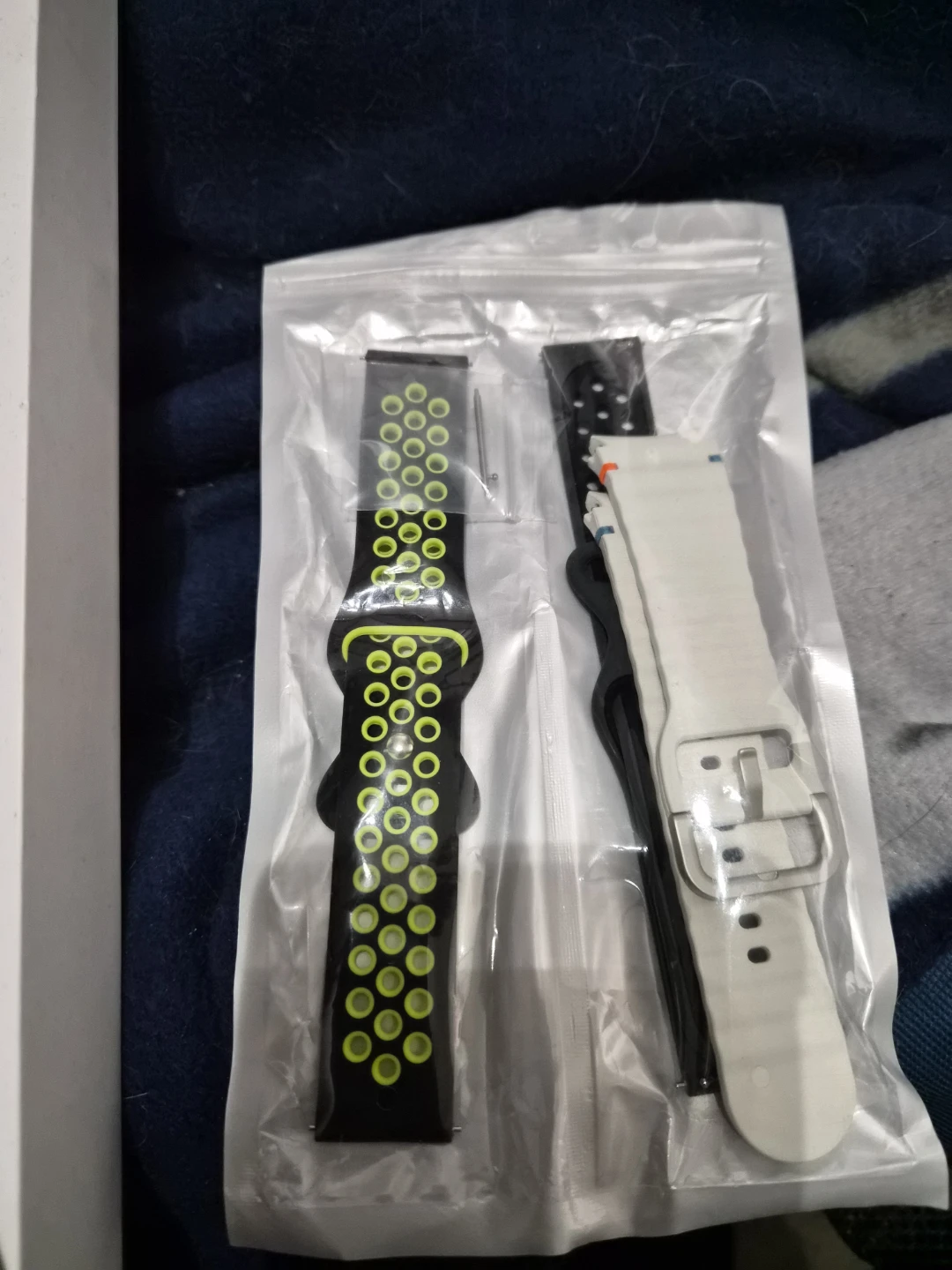 Samsung Galaxy Watch 7 with extra bands - photo 4