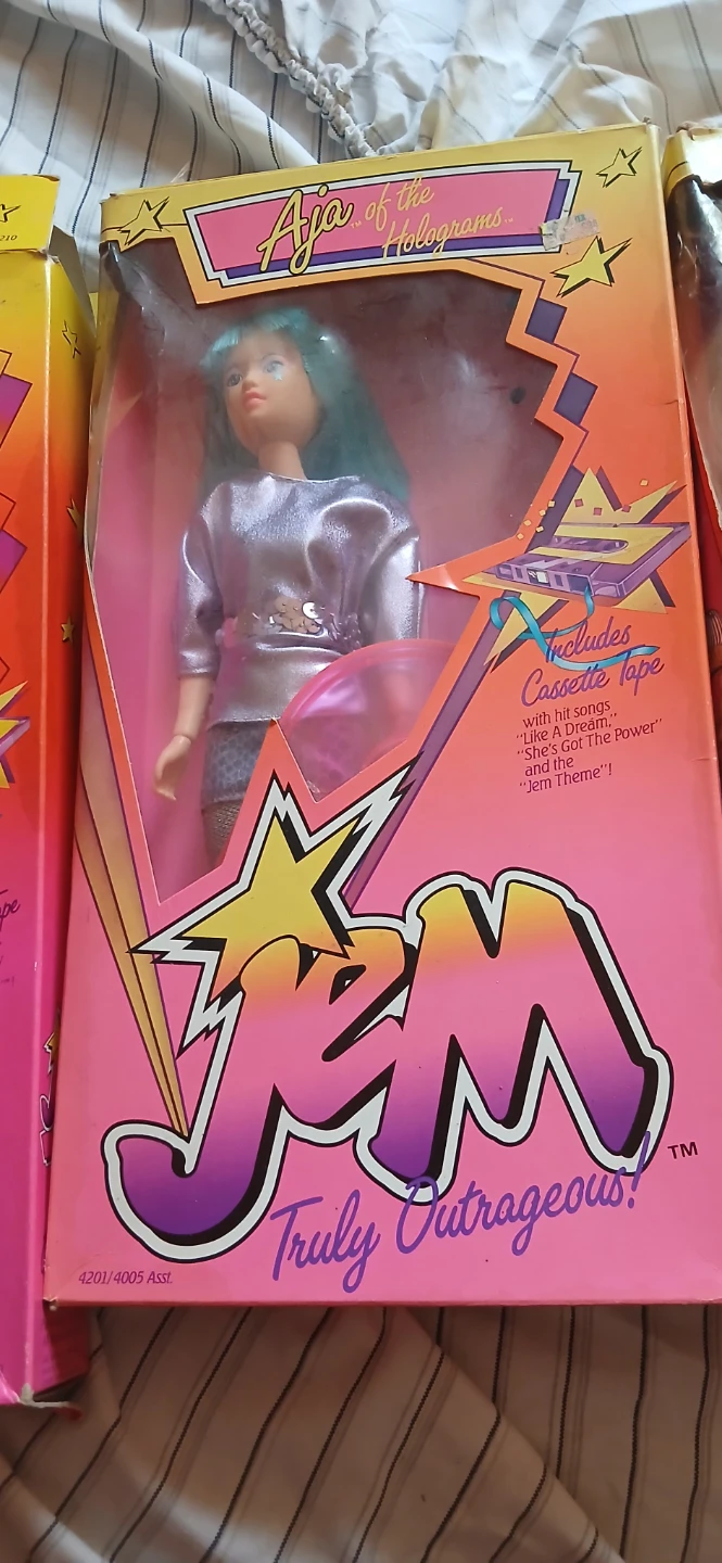 Jem and the Holograms Dolls - photo 2