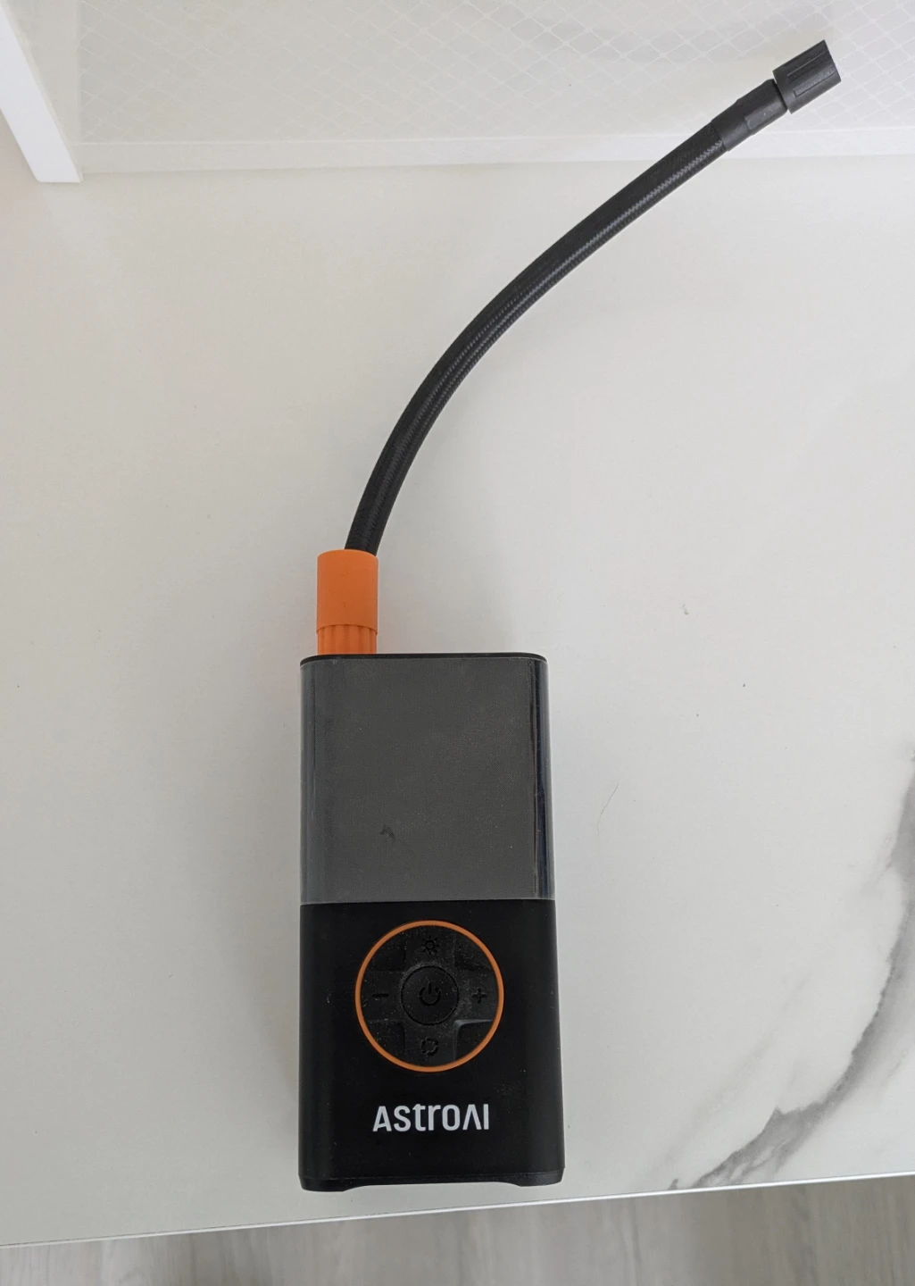 AstroAI AIRUN L7 Portable Air Pump / Tire Inflator